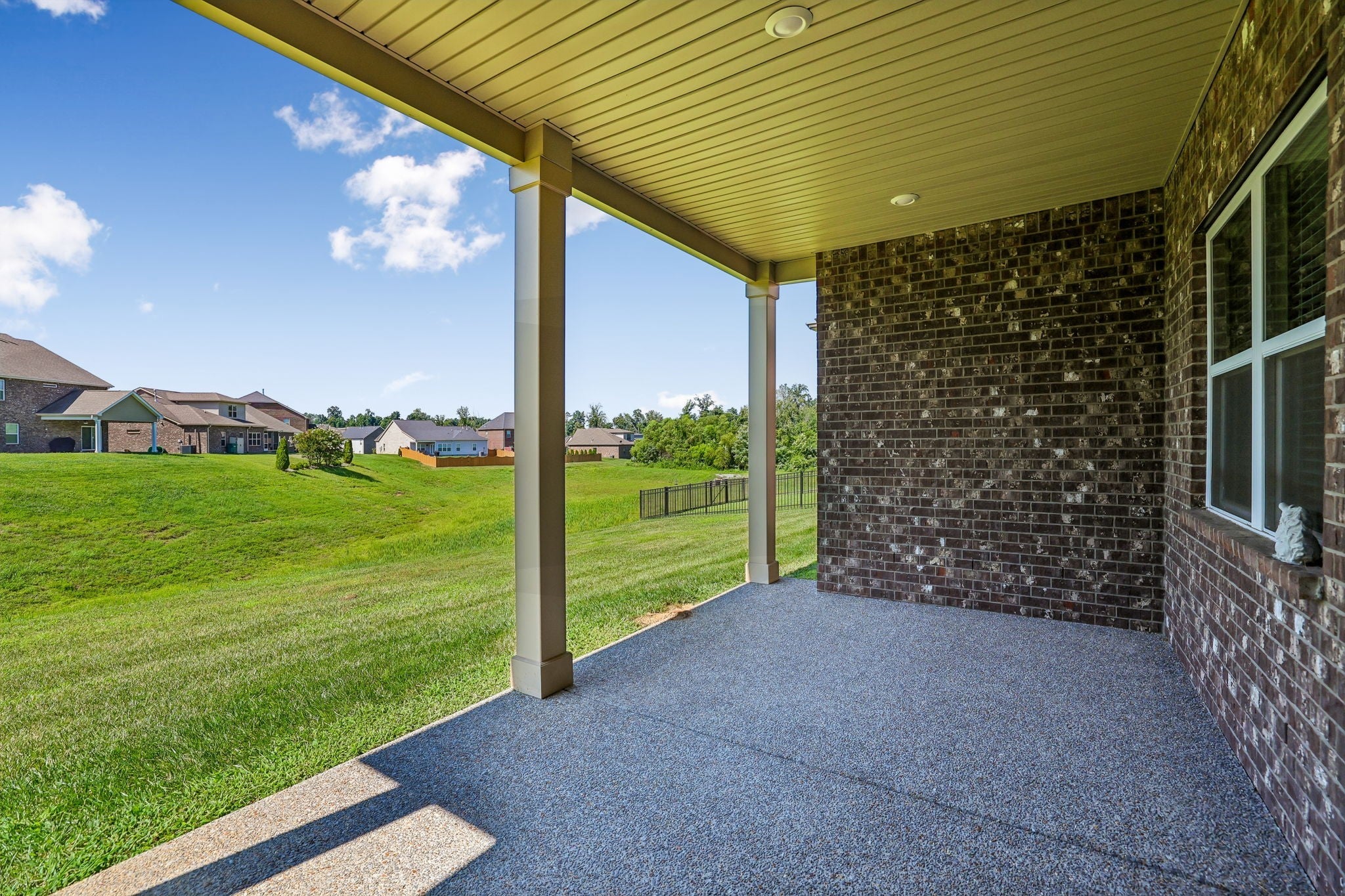 1559 Cedarbrooke Ln