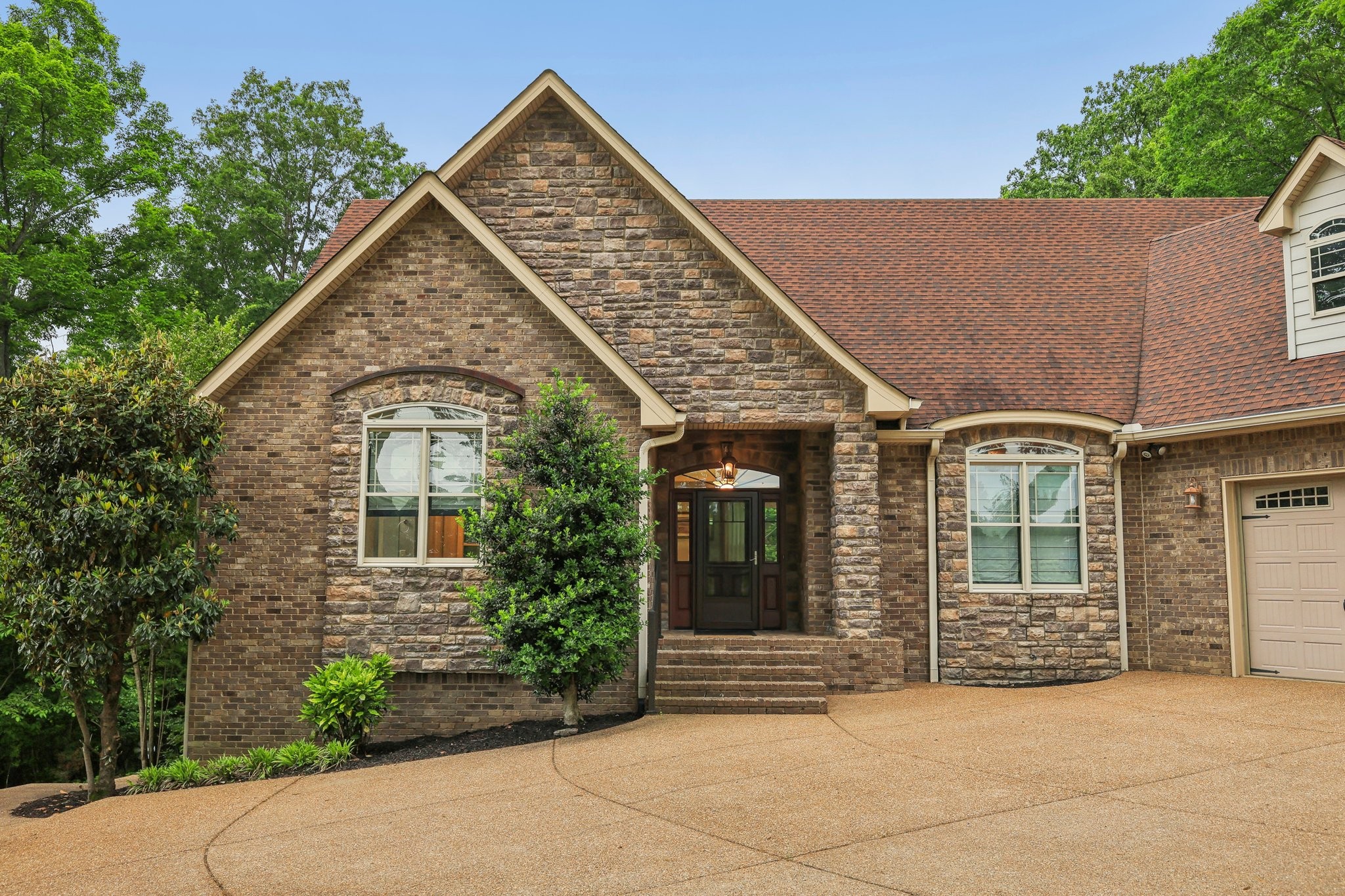 1313 Ridge Rd
