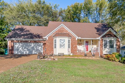 2653 Danbury Cir Spring Hill TN 37174