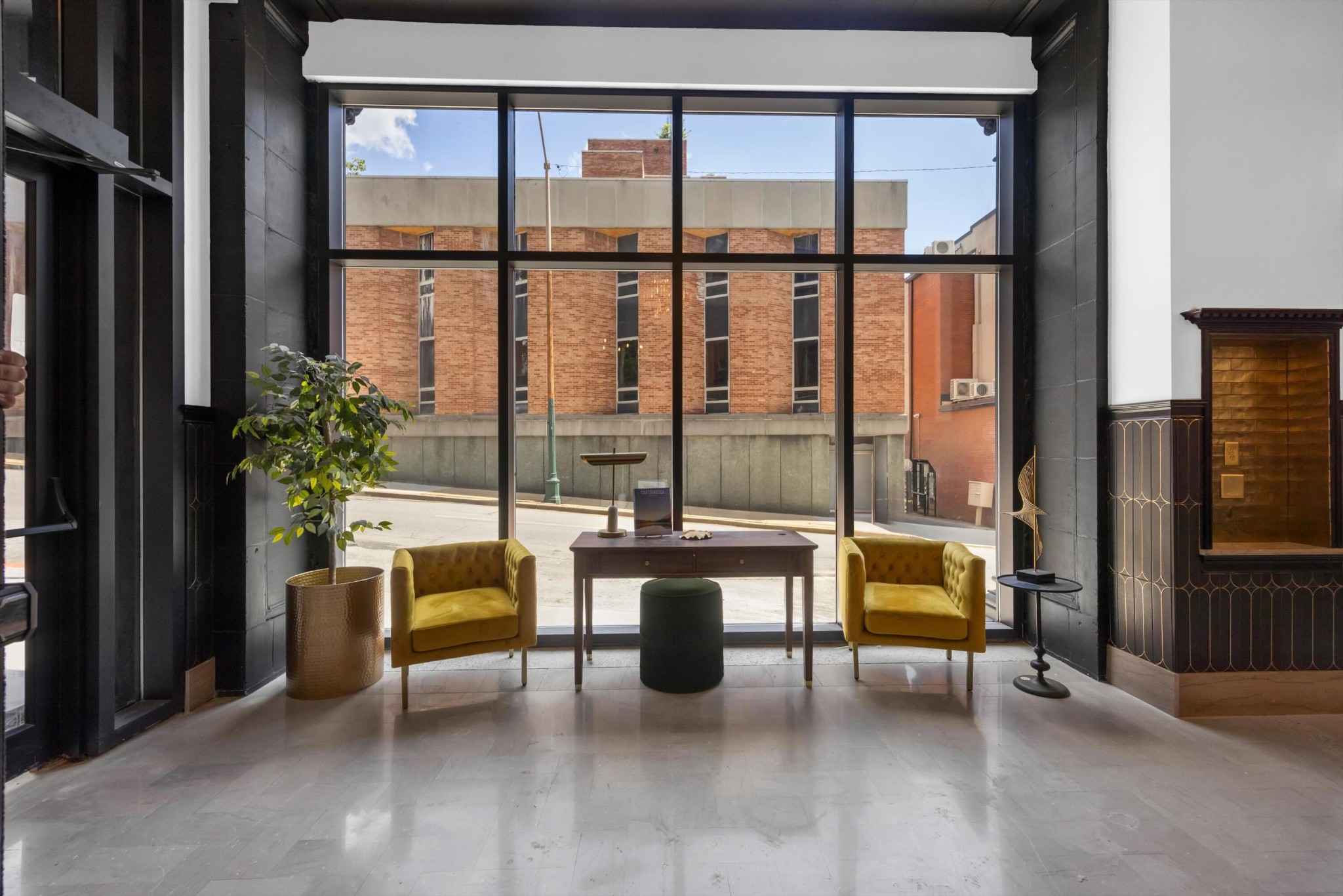 117 E 7th Street 807-B