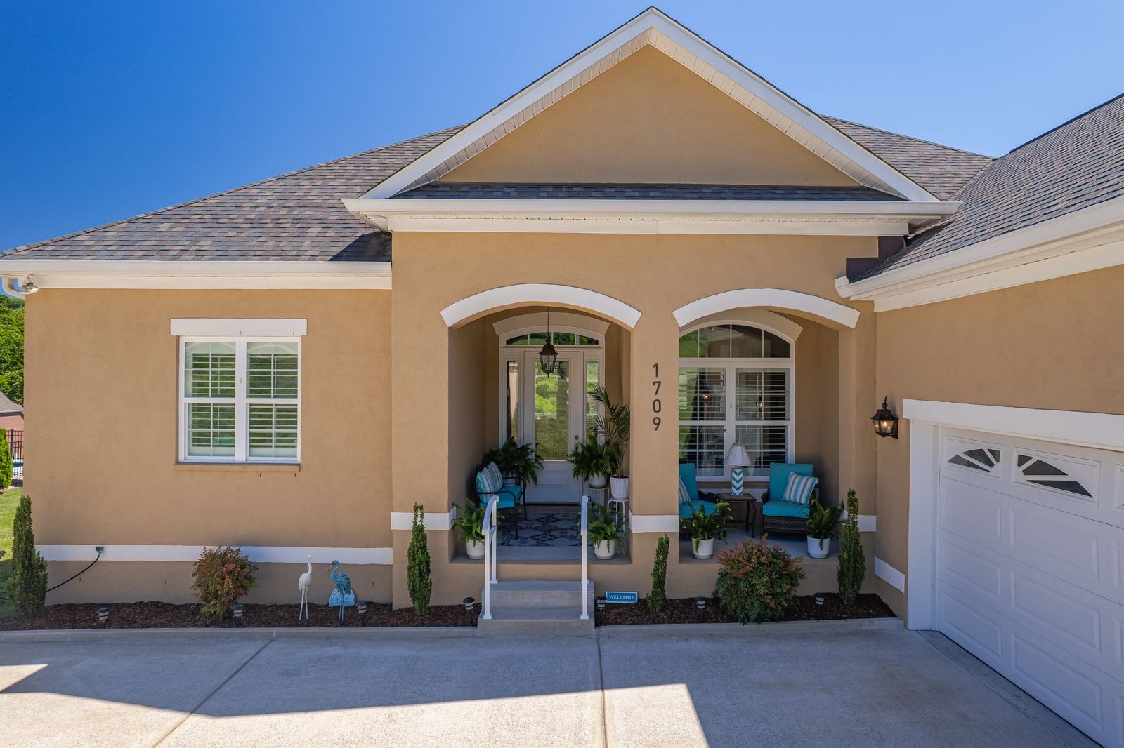 1709 Aster Dr
