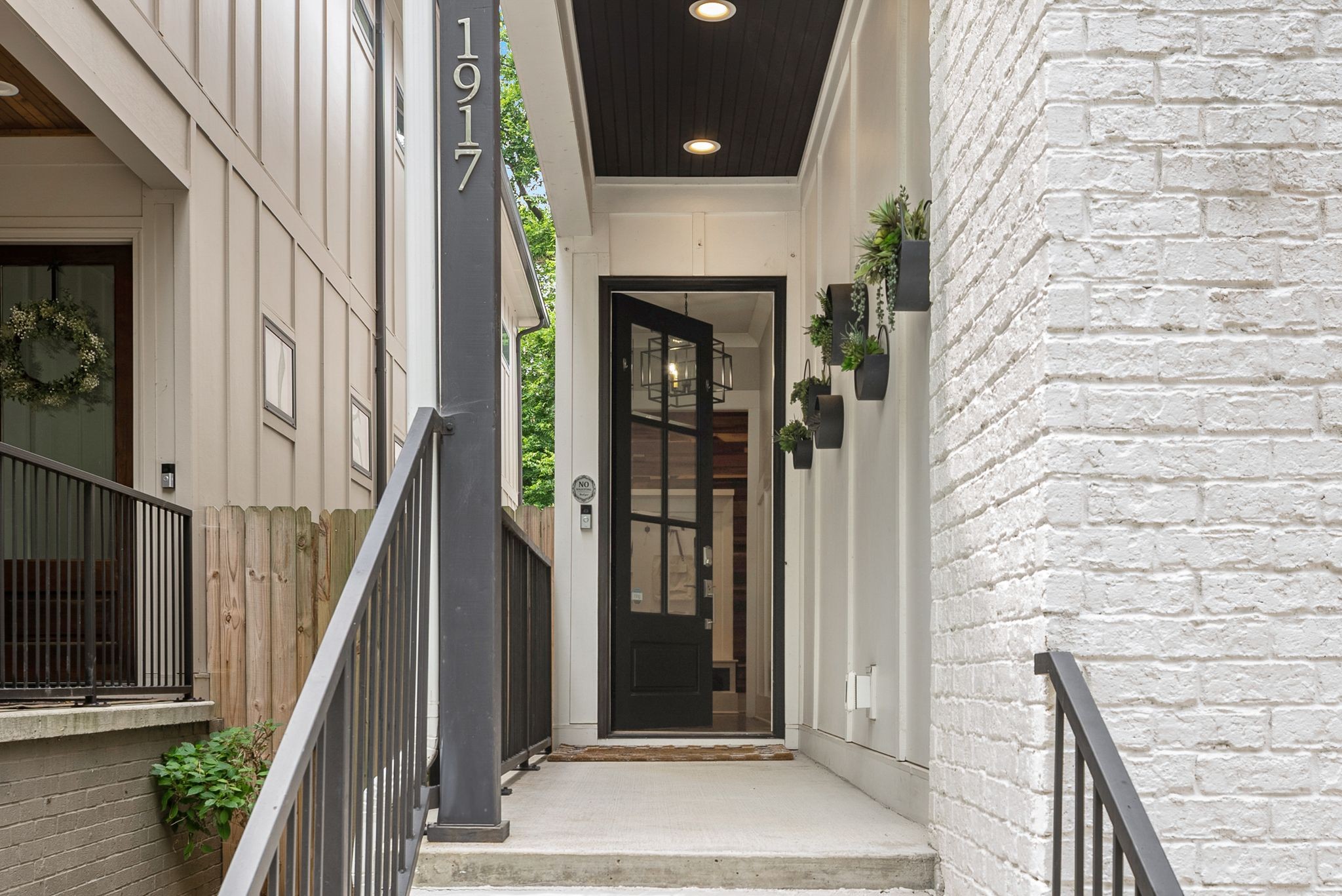 1917 Lombardy Ave