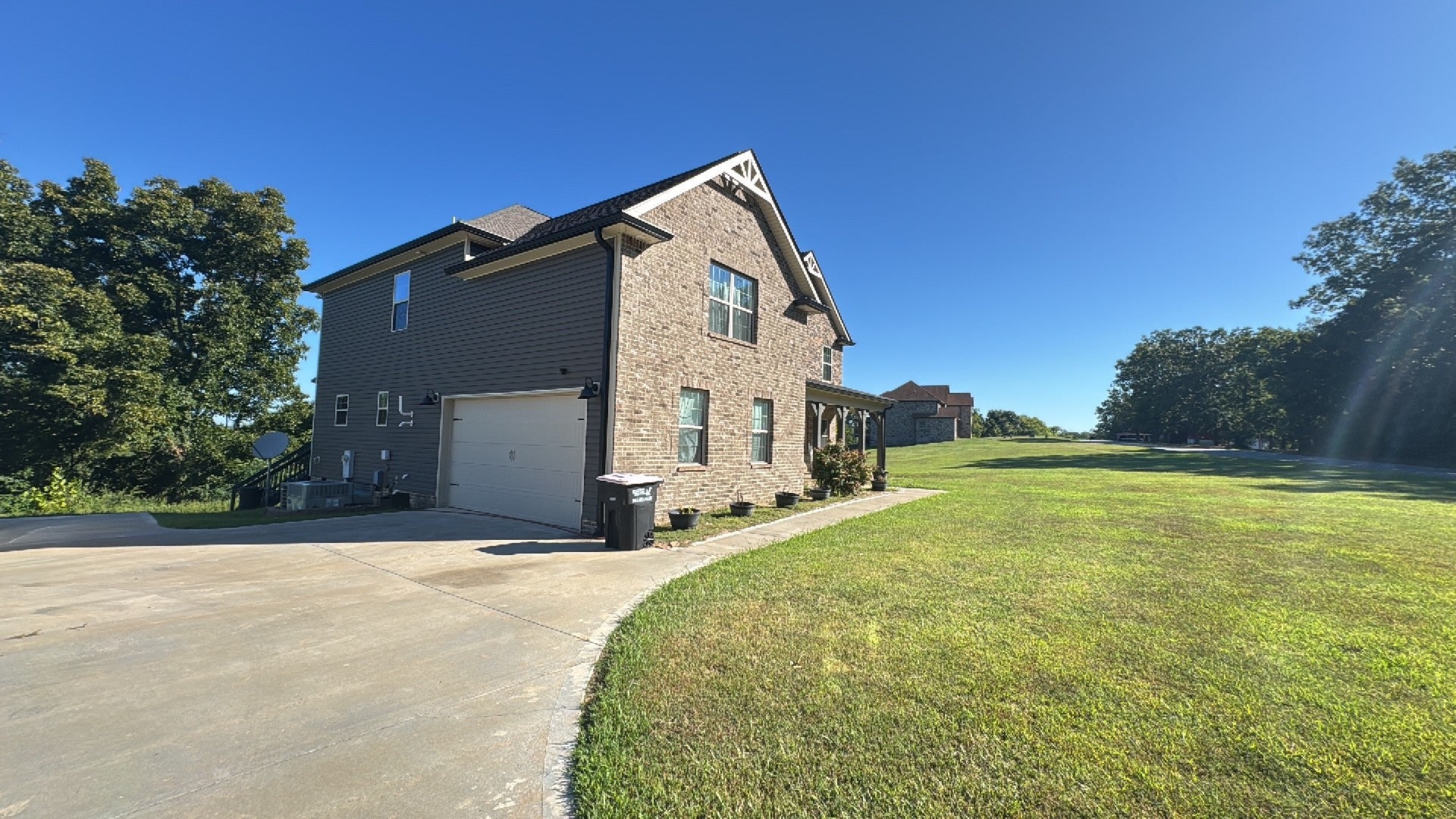267 Alonzo Pl