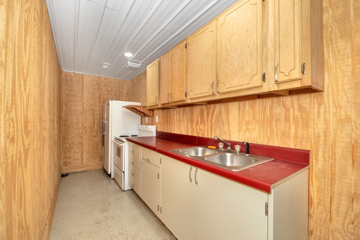 177 Henry Bayless Rd