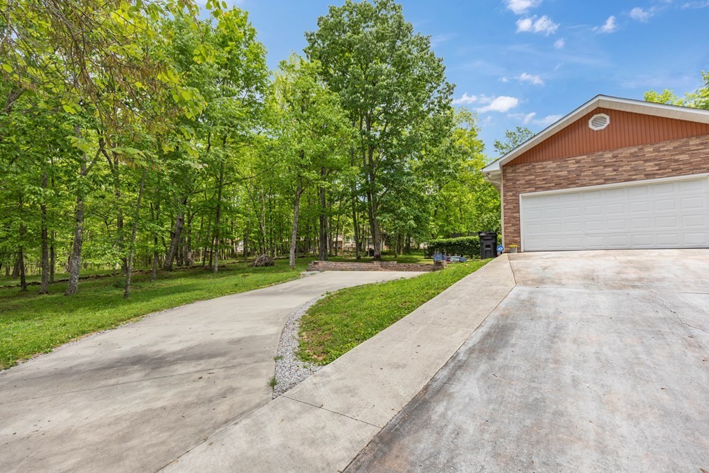 143 Rolling Green Dr