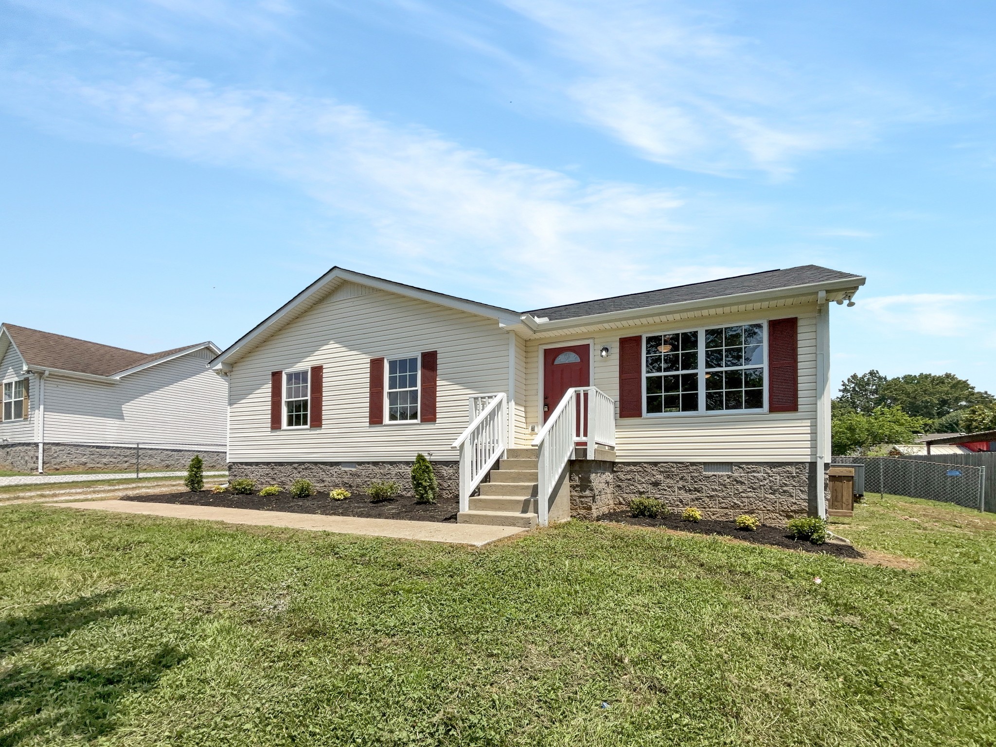 147 Greystone Dr