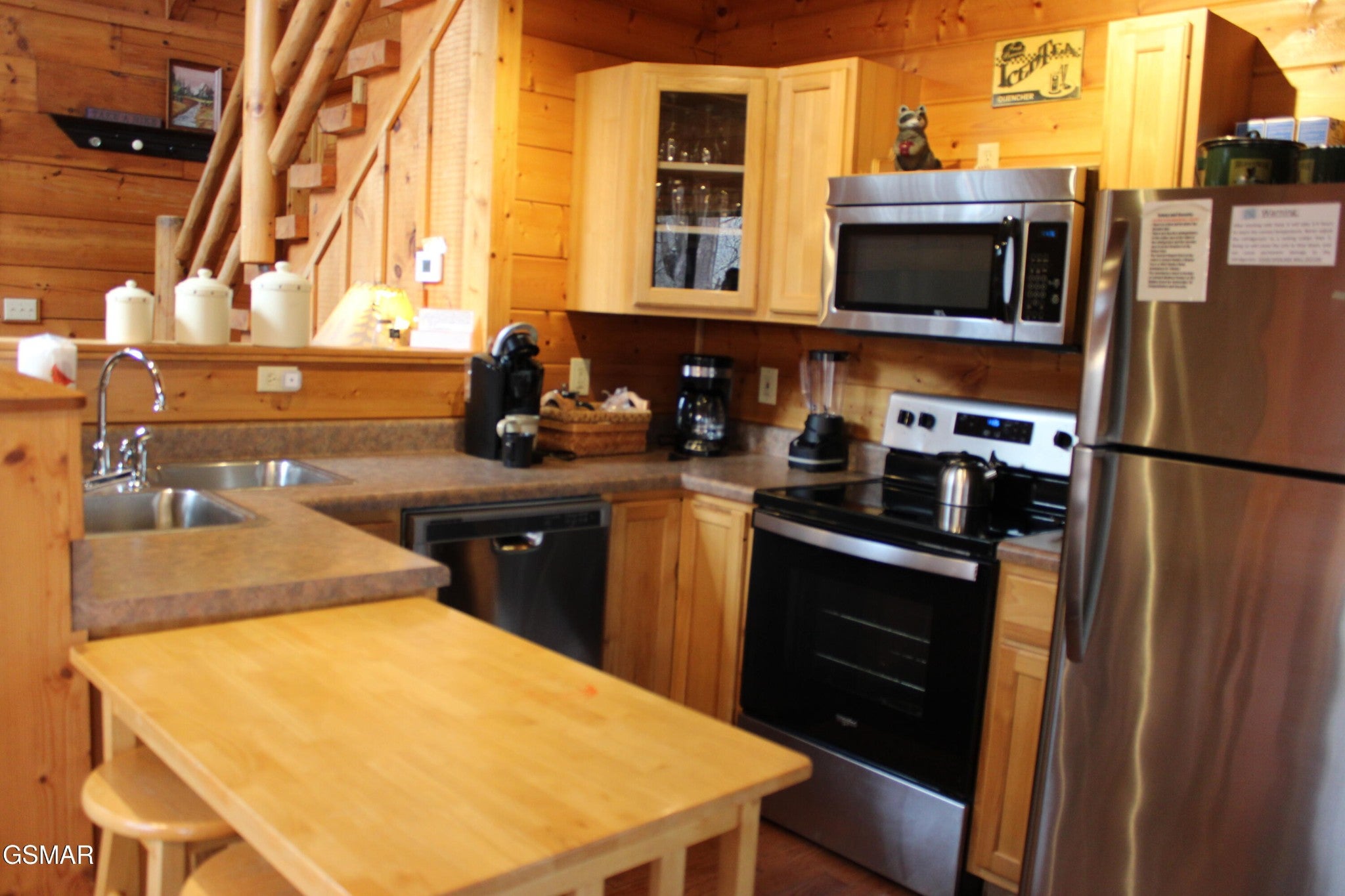 2232 E View Drive