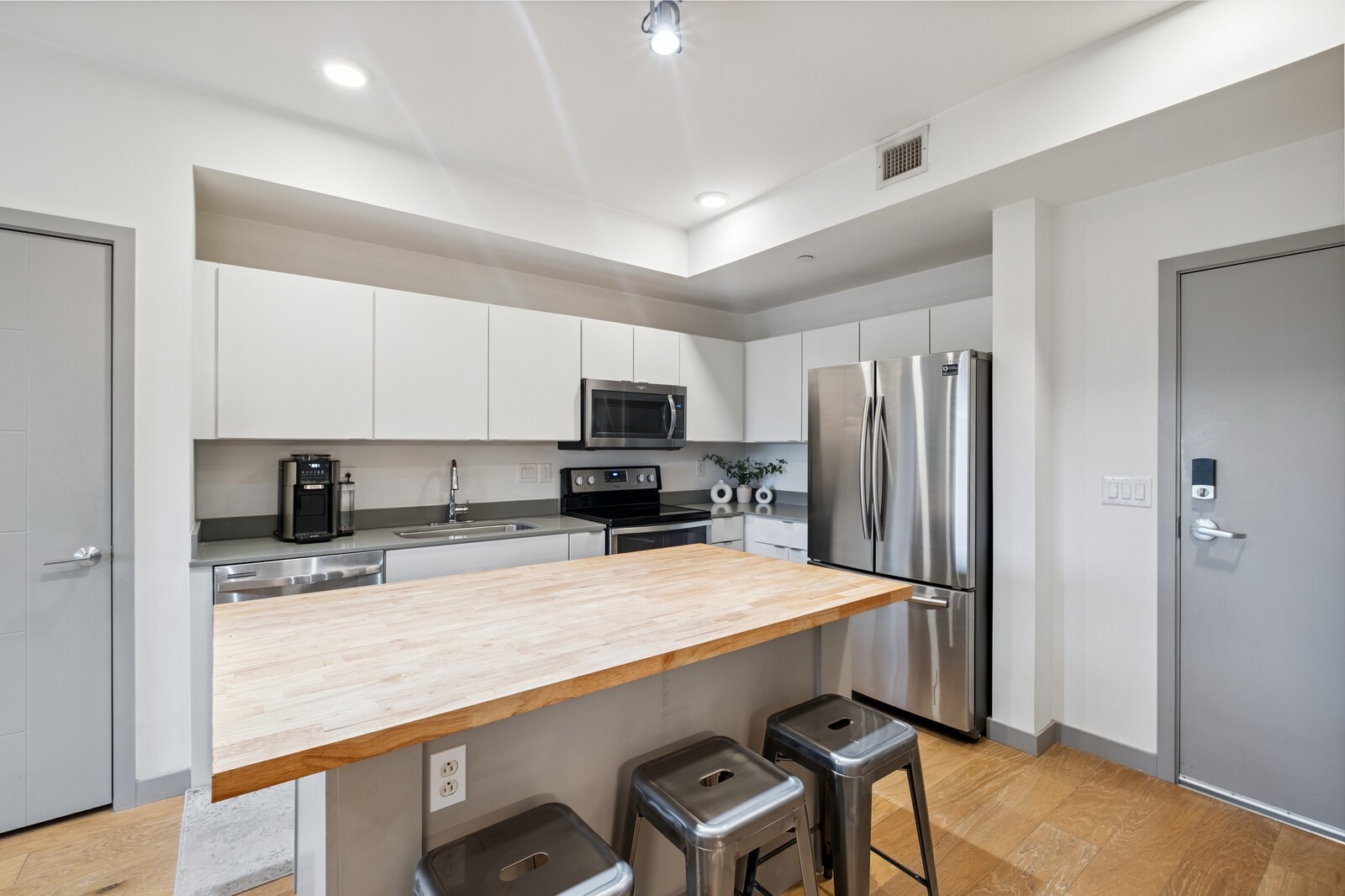 400 Herron Dr 219