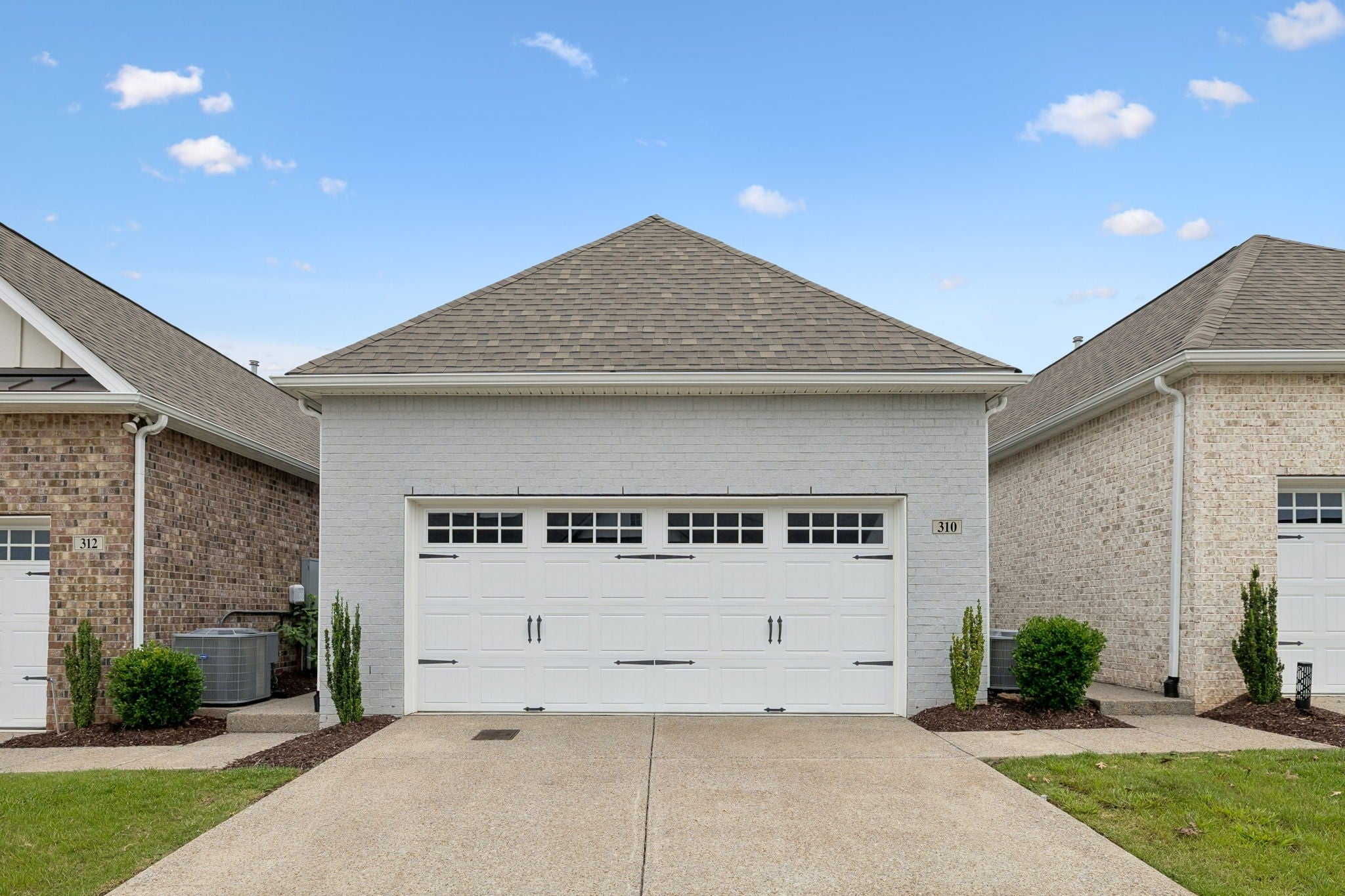 310 Buckner Cir