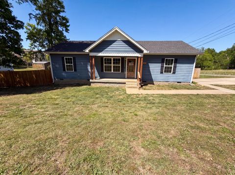 Photo of 109 Coco Ln, Lewisburg, TN 37091 (MLS # 3183419)