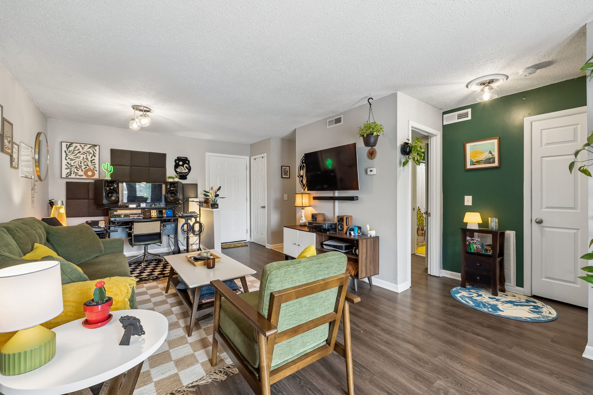 6680 Charlotte Pike C-8