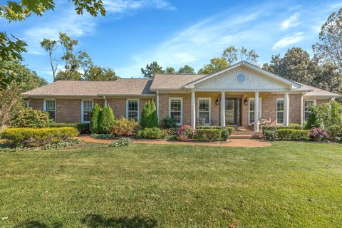 5504 Trousdale Dr Brentwood TN 37027