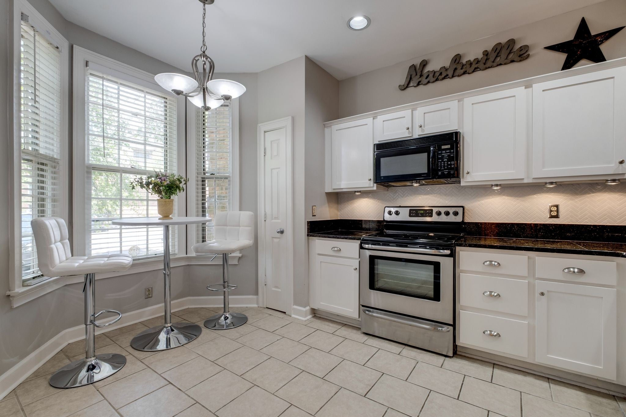 3110 W End Cir 2