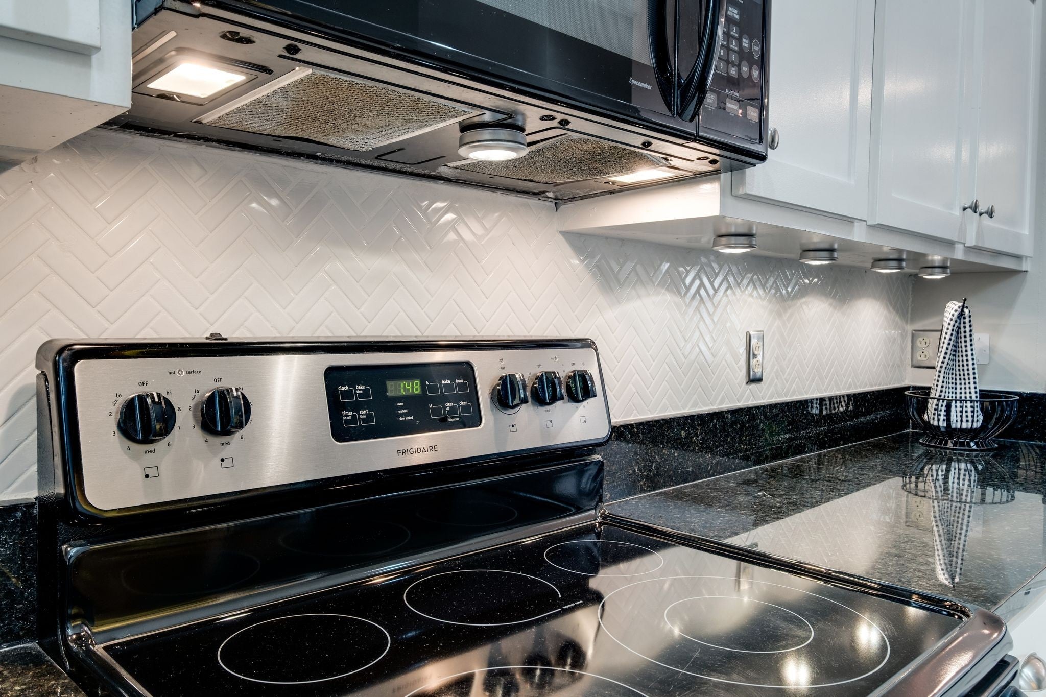 3110 W End Cir 2
