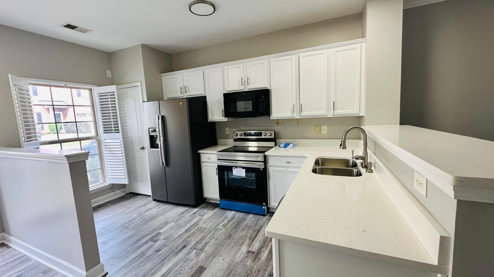 106 Northcrest Commons Cir