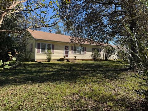 13447 Harrison Ln Bell Buckle TN 37020