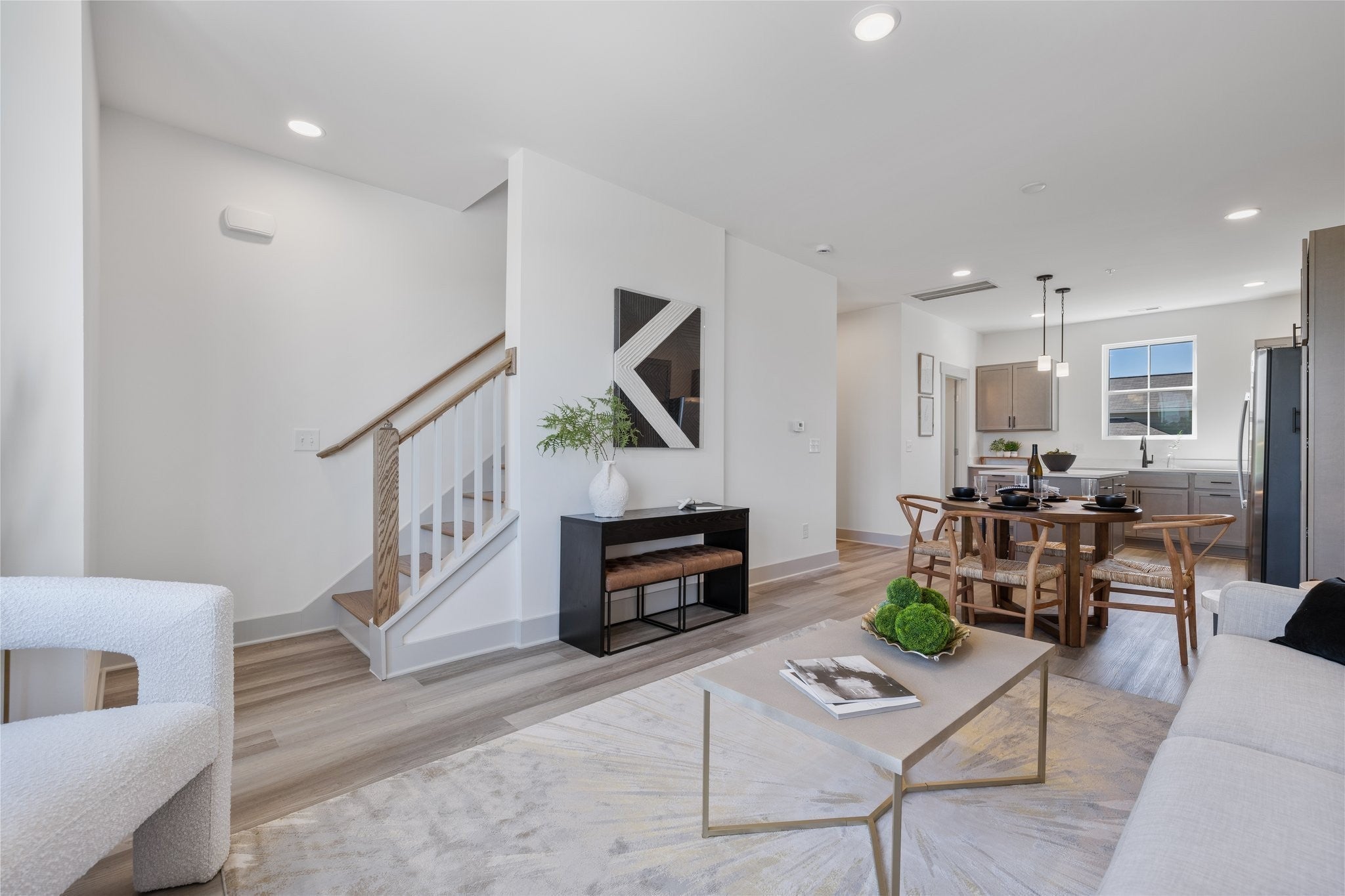 903 Harper Lndg