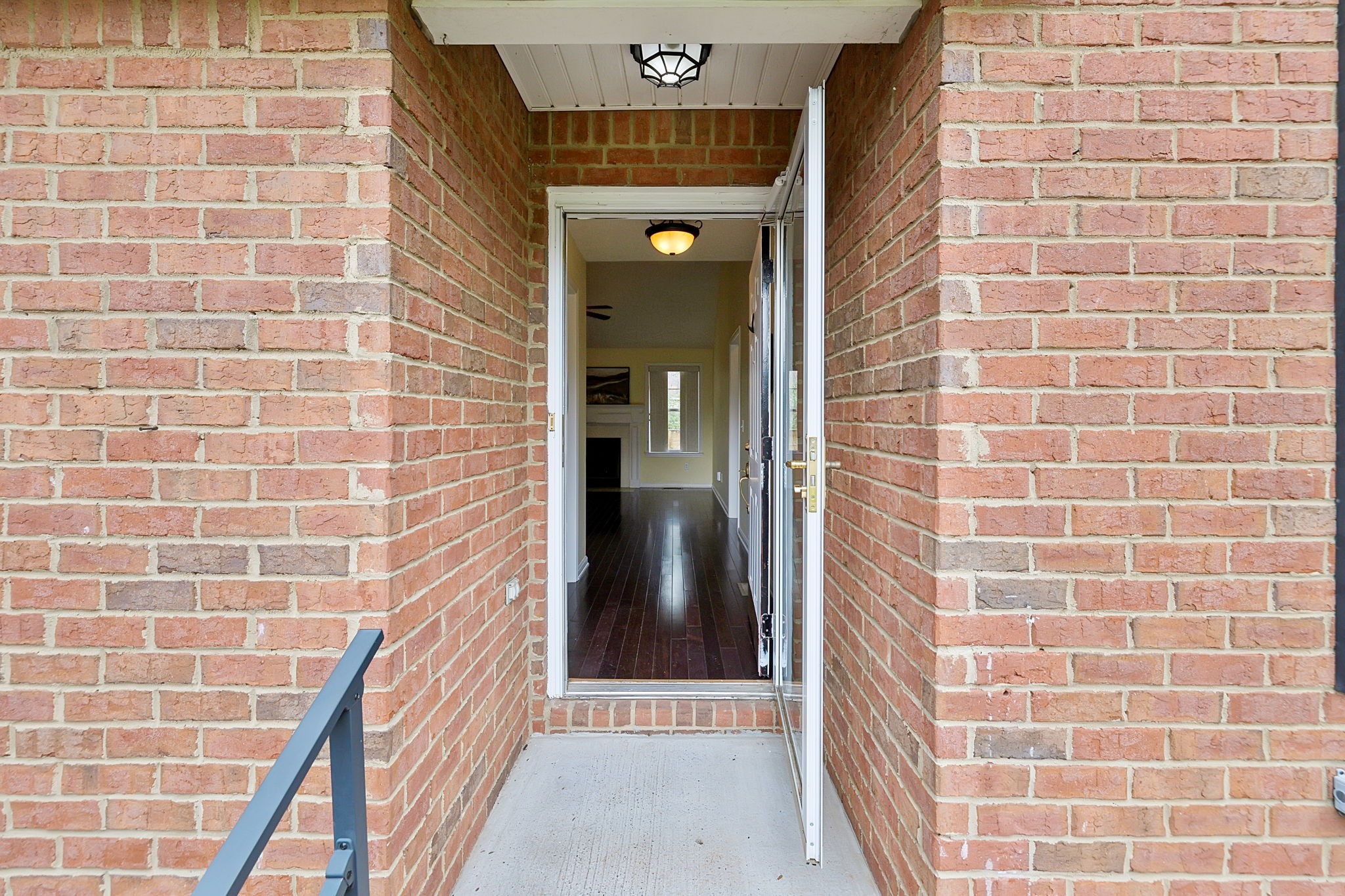 2431 Mission Ridge Dr