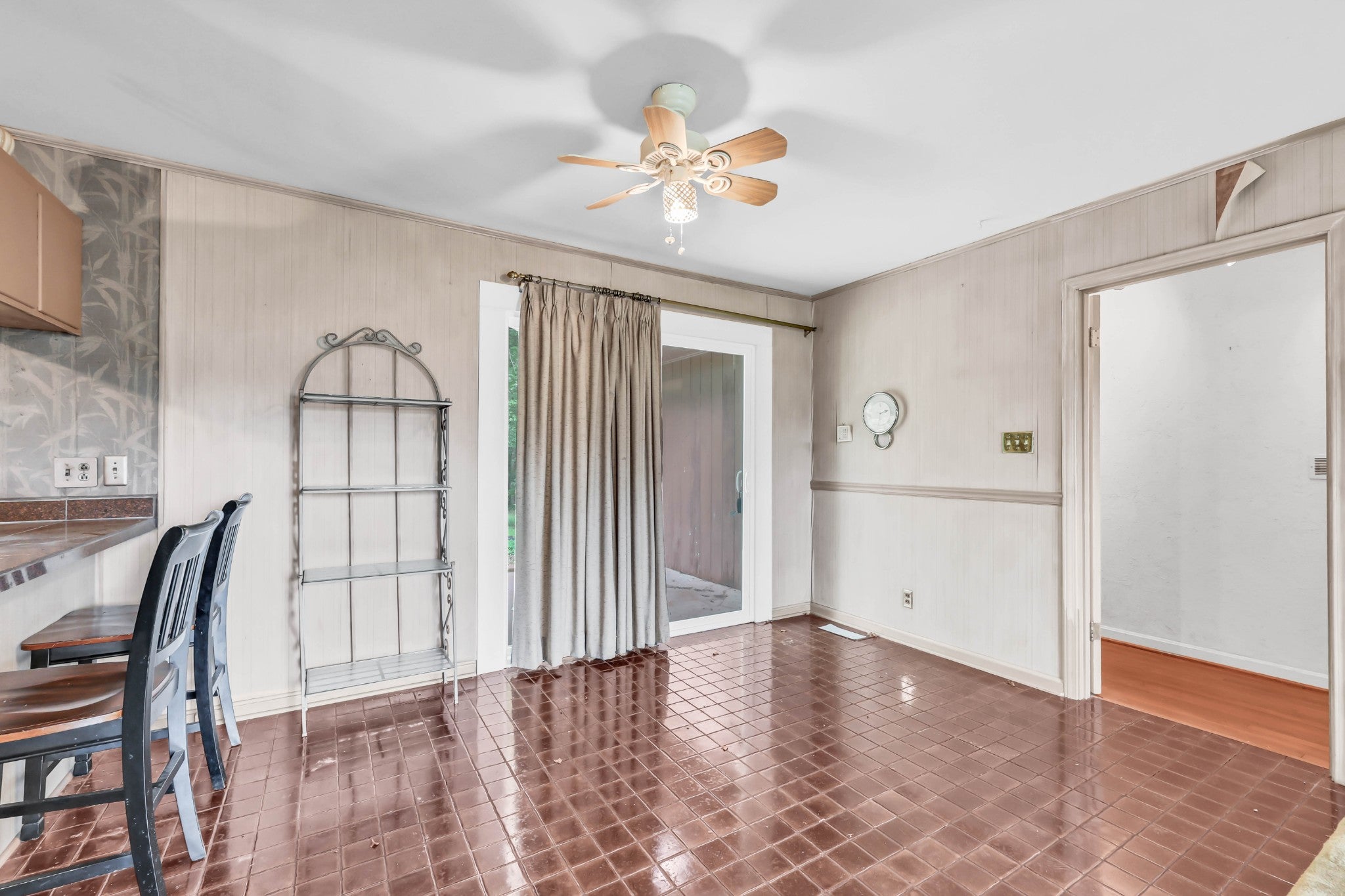 1692 Gratton Rd