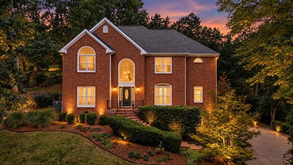 156 N BERWICK LN, FRANKLIN, TN 37069 - Image 3dcb2545159801834bae00a5567185fb/2218169446