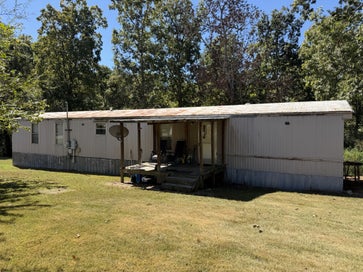 1734 Clydeton Rd Waverly TN 37185