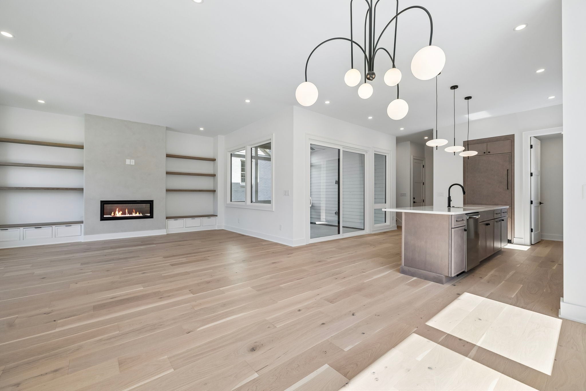 1810A Martin St