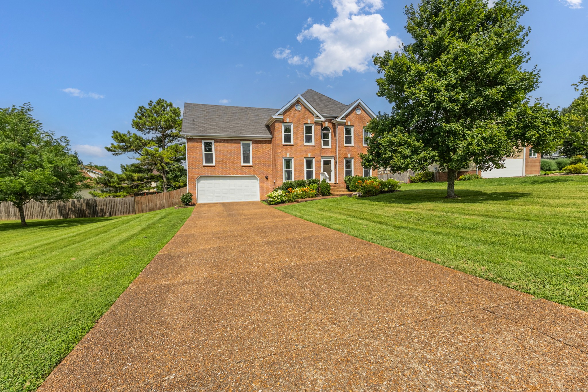 2795 Iroquois Dr