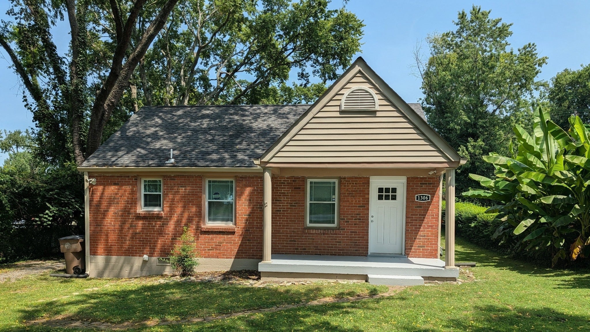 3-bed listing at 1306 Venus Dr, Nashville