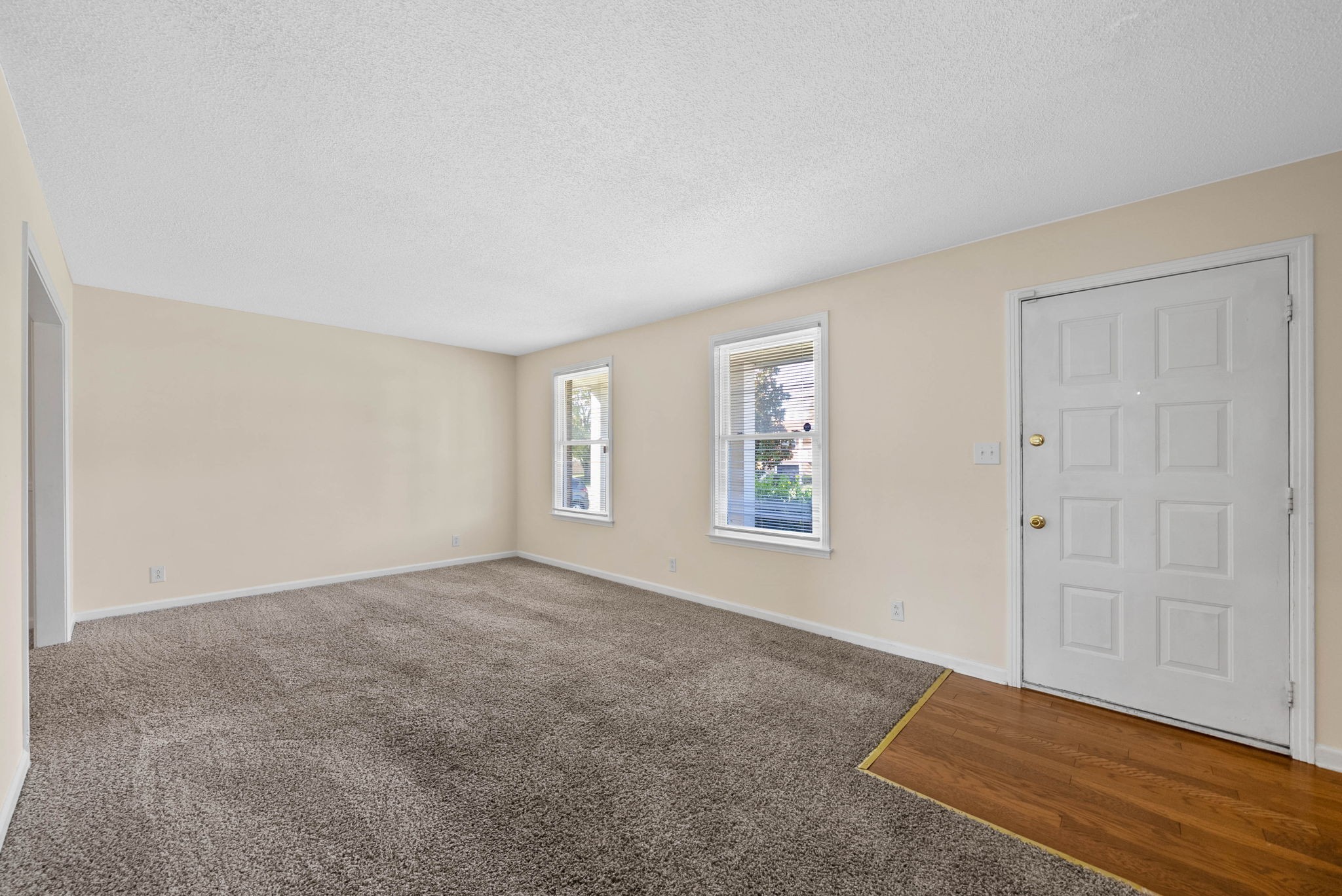 Clarksville, Tennessee 37042, United States, 3 Bedrooms Bedrooms, ,2 BathroomsBathrooms,Residential,Active,240066