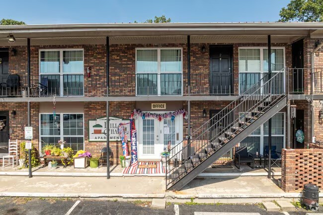 1516 Hills Chapel Rd