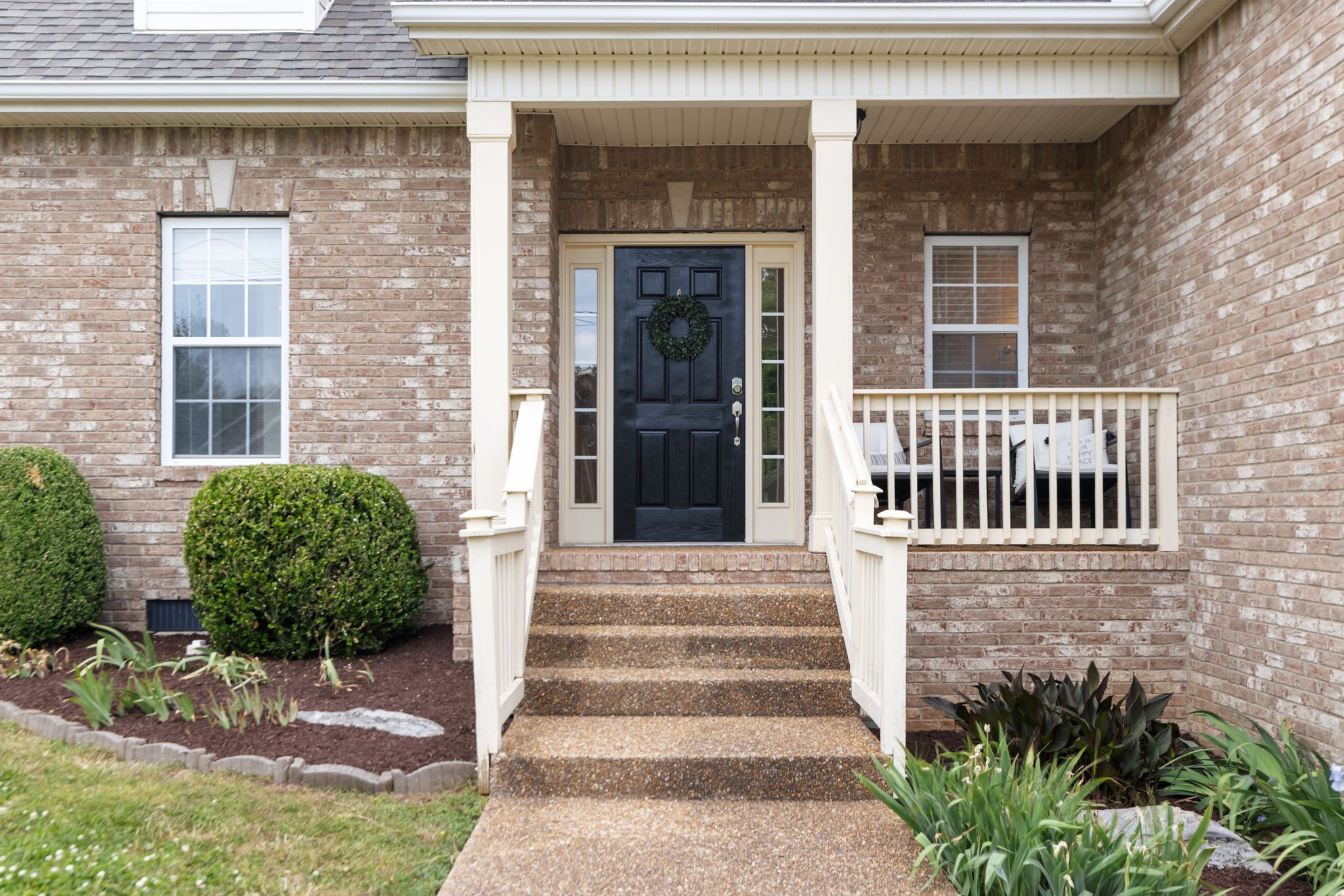 3992 Kristen St