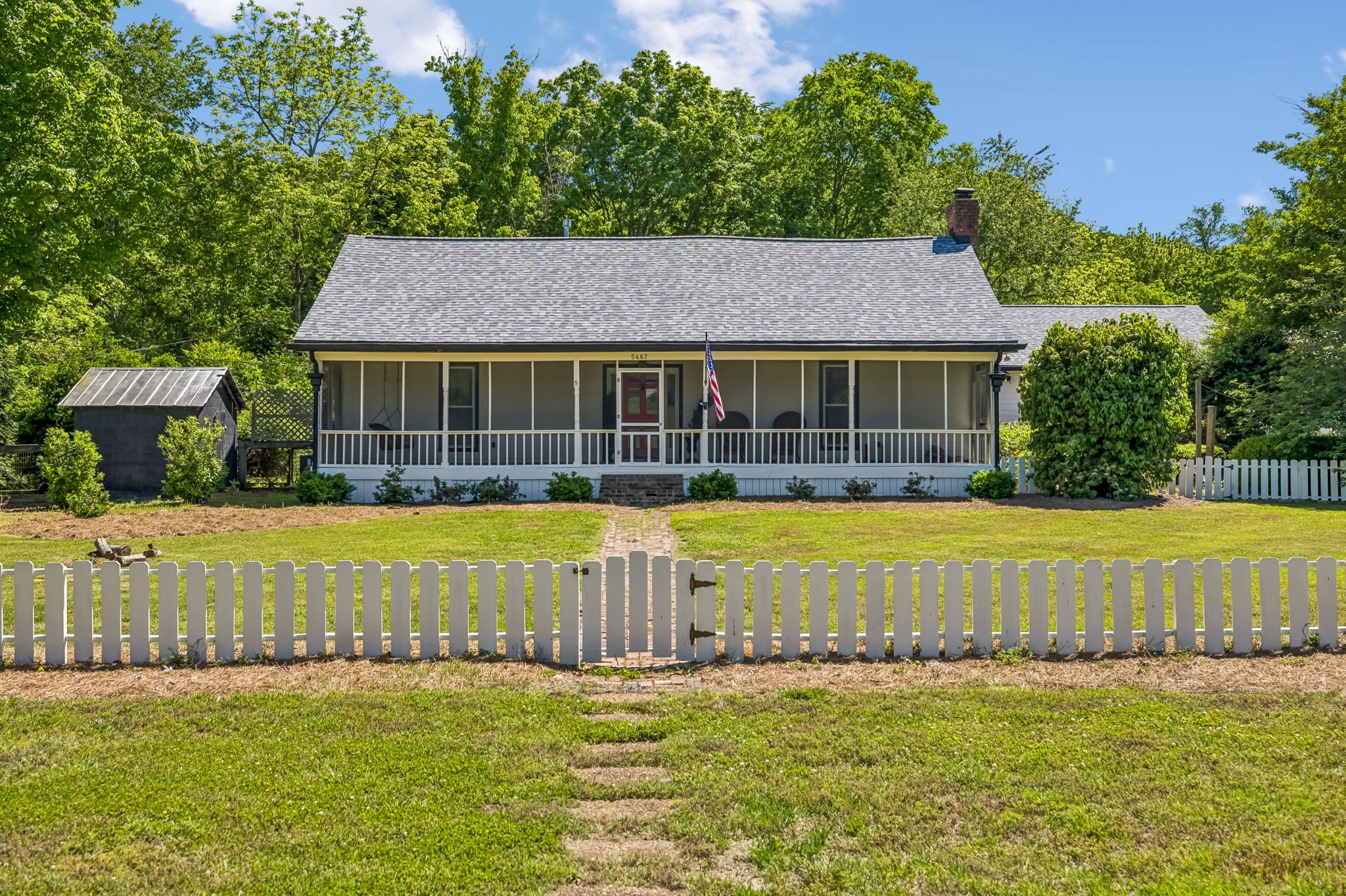 5467 Pinewood Rd