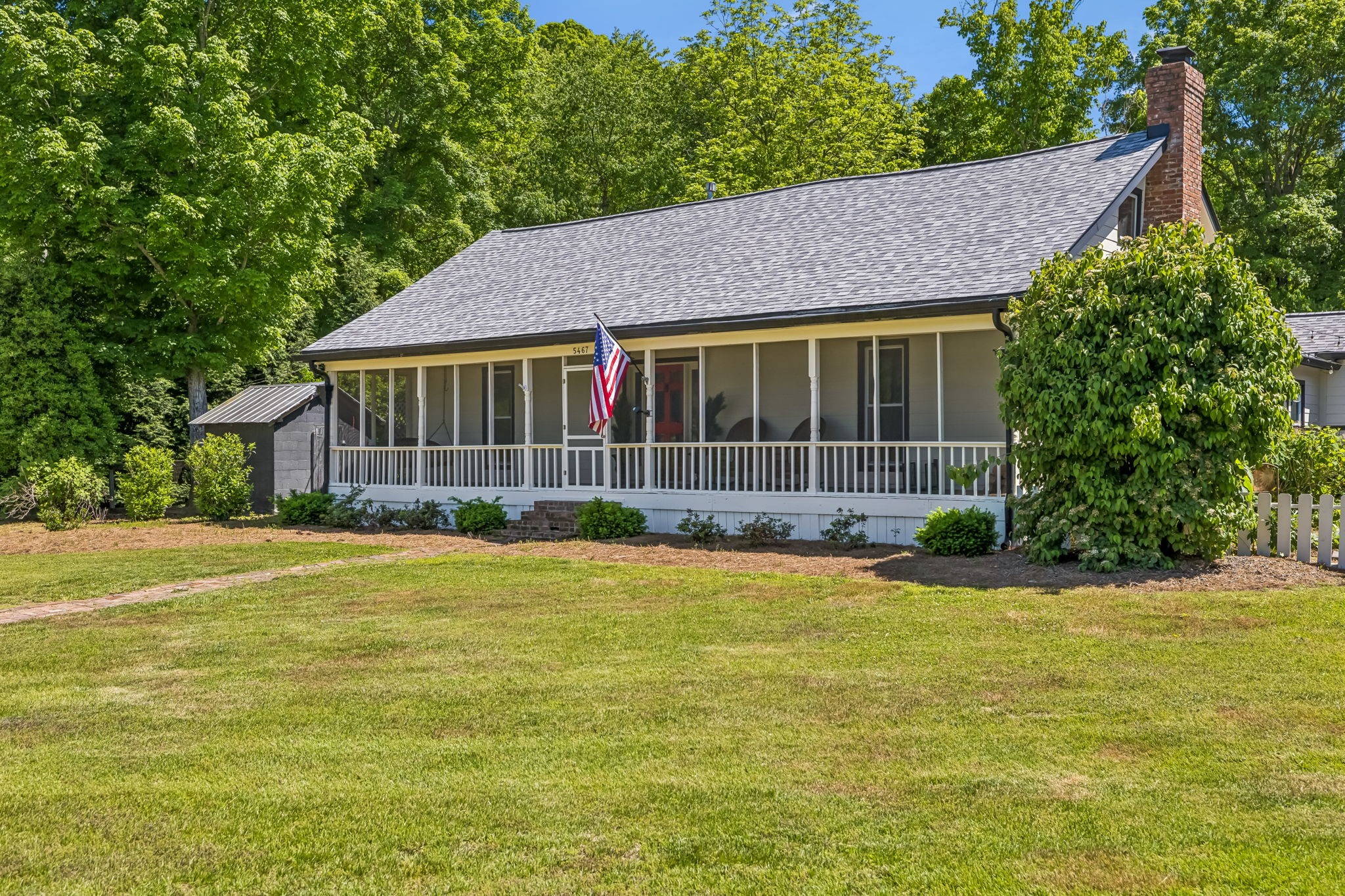 5467 Pinewood Rd