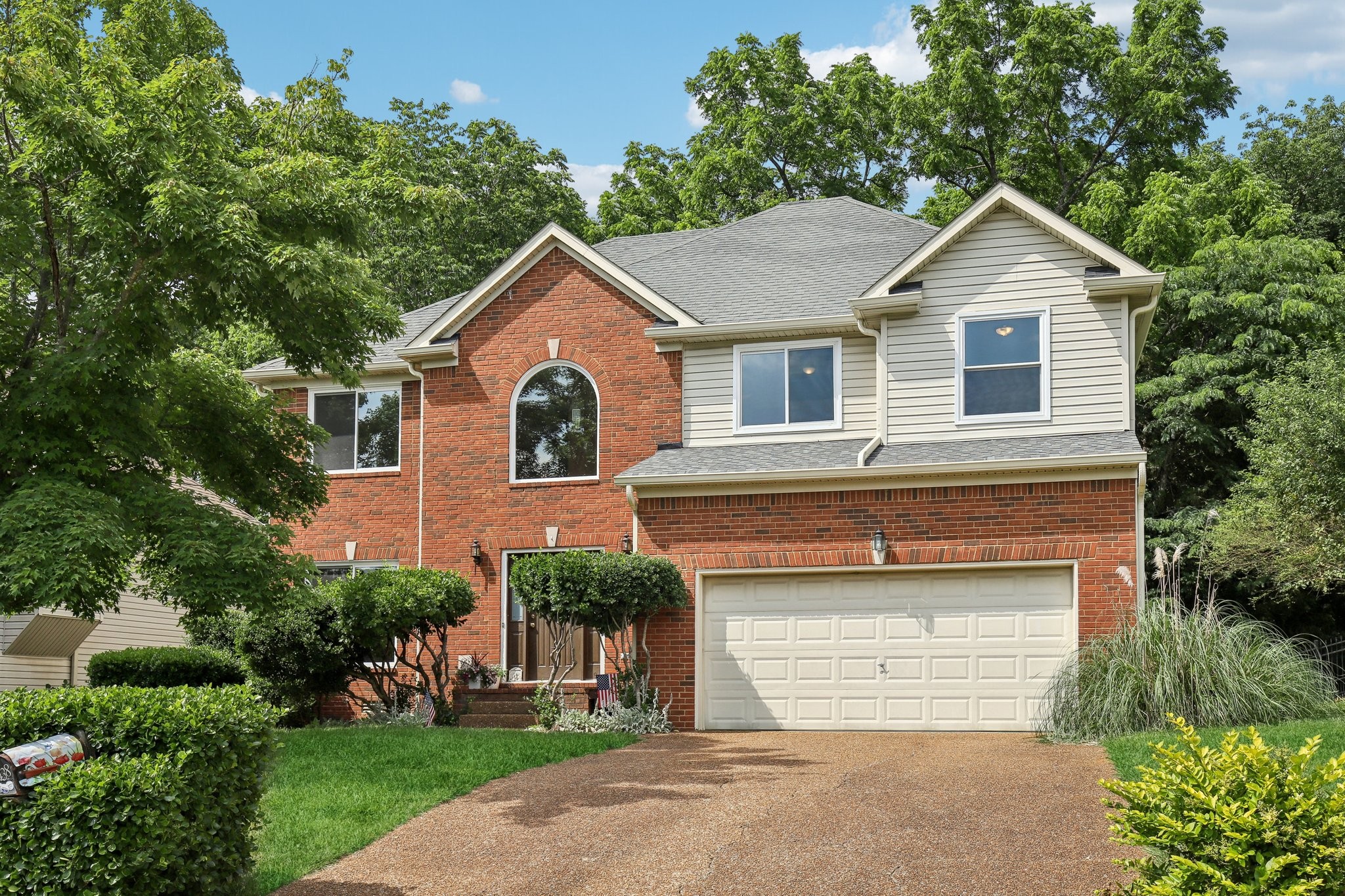 1438 Brighton Cir