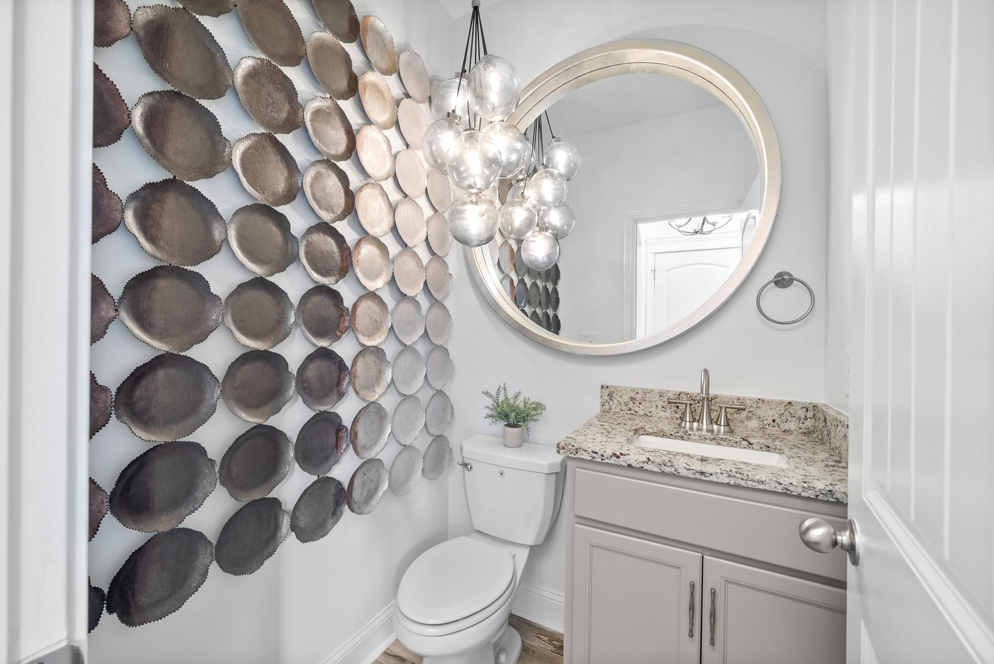 Clarksville, Tennessee 37042, United States, 5 Bedrooms Bedrooms, ,4 BathroomsBathrooms,Residential,Active,151466