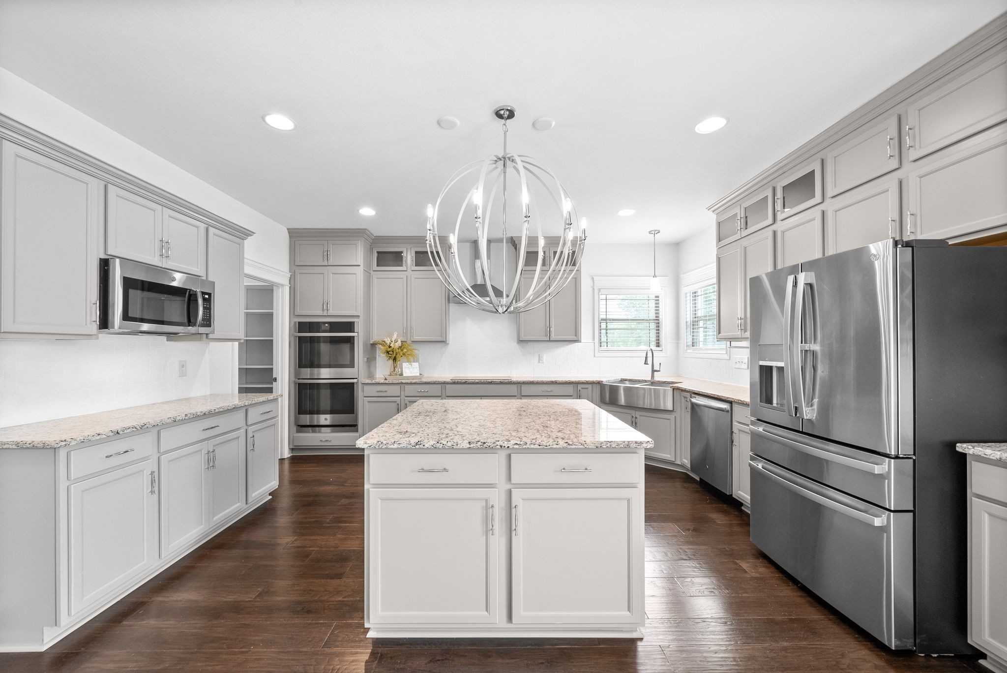 Clarksville, Tennessee 37042, United States, 5 Bedrooms Bedrooms, ,4 BathroomsBathrooms,Residential,Active,151466