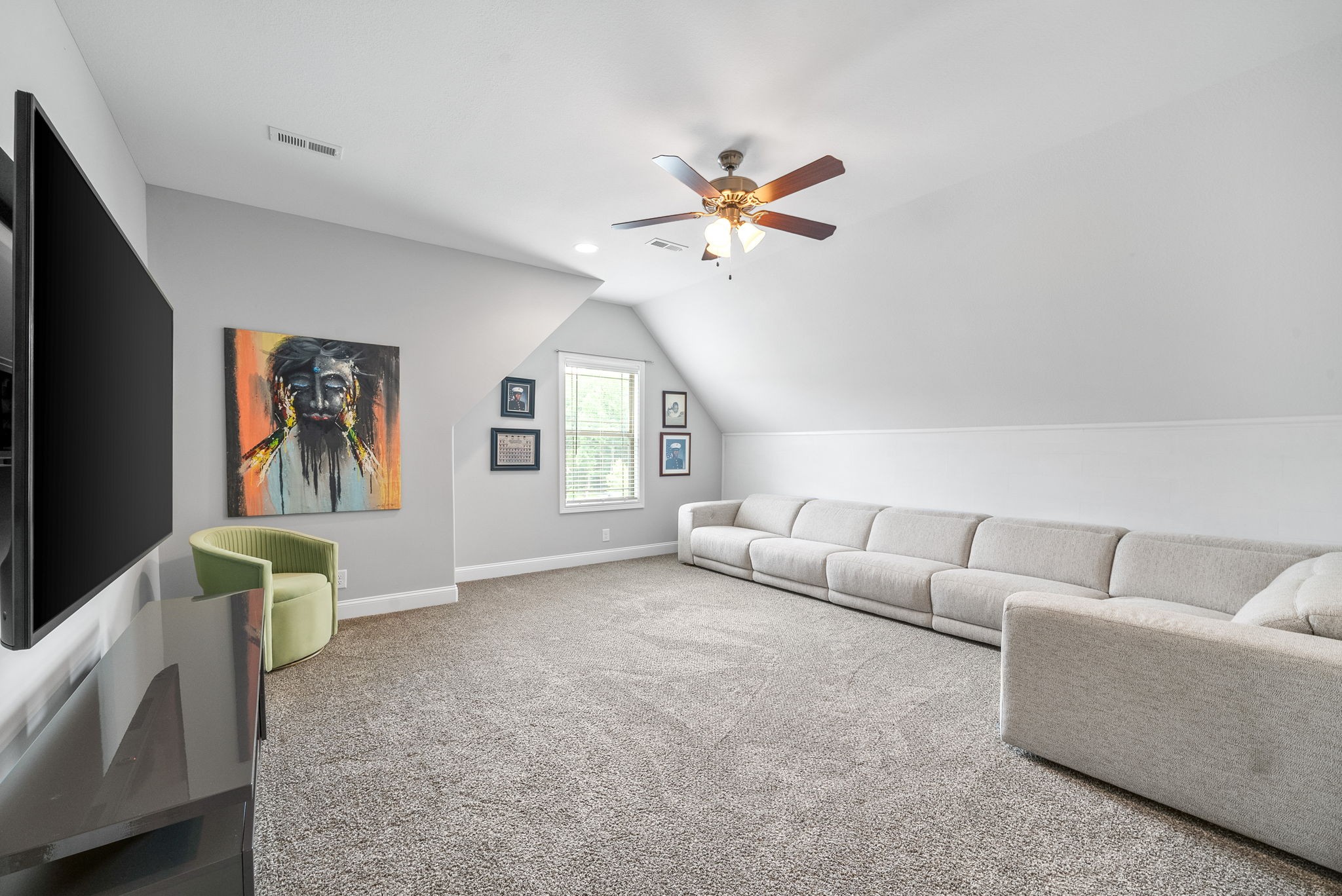 Clarksville, Tennessee 37042, United States, 5 Bedrooms Bedrooms, ,4 BathroomsBathrooms,Residential,Active,151466