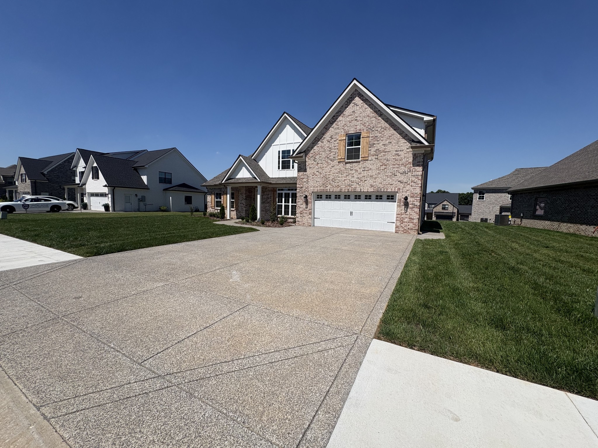 923 Licinius Ln
