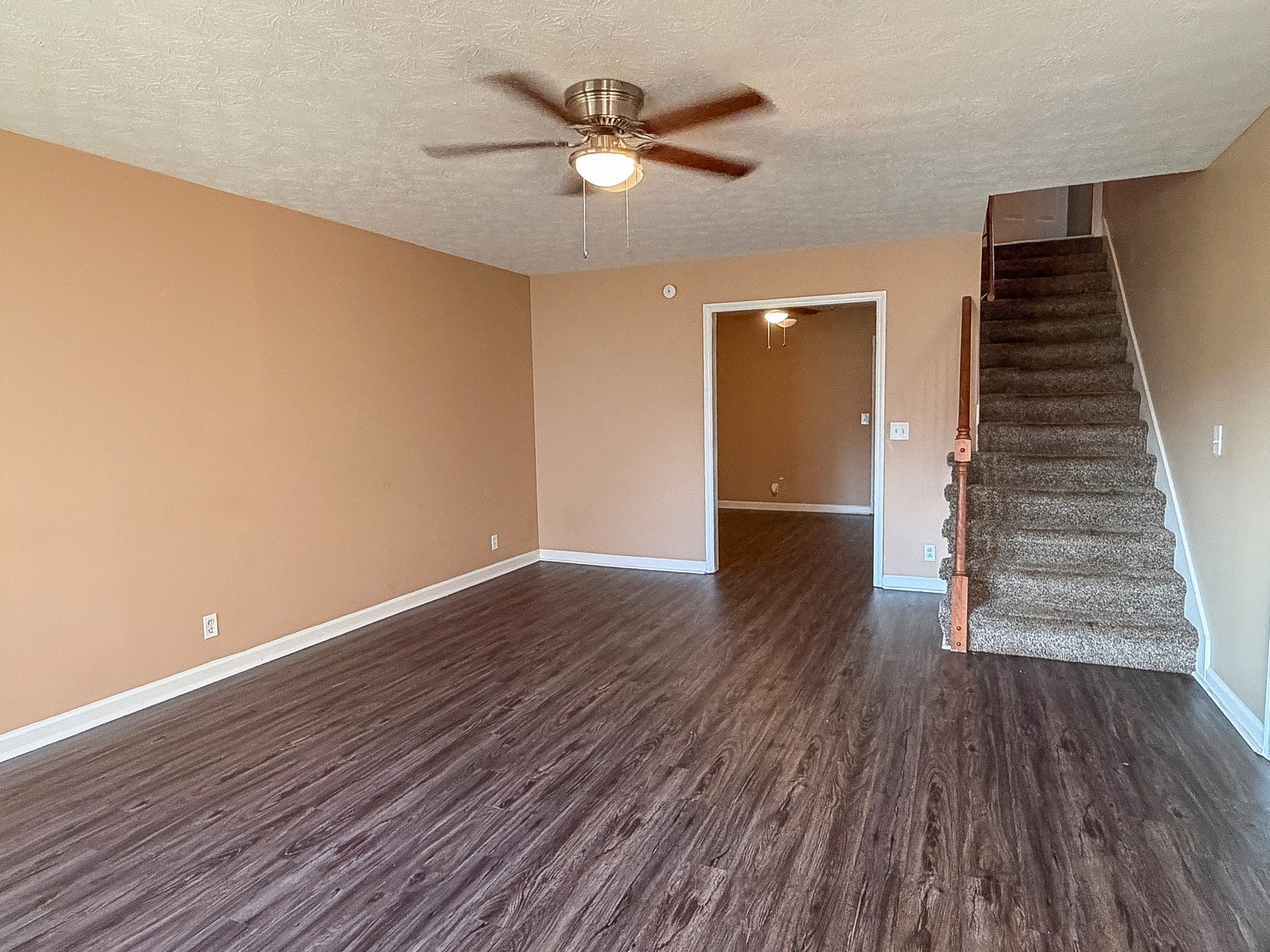 897 E Northfield Blvd