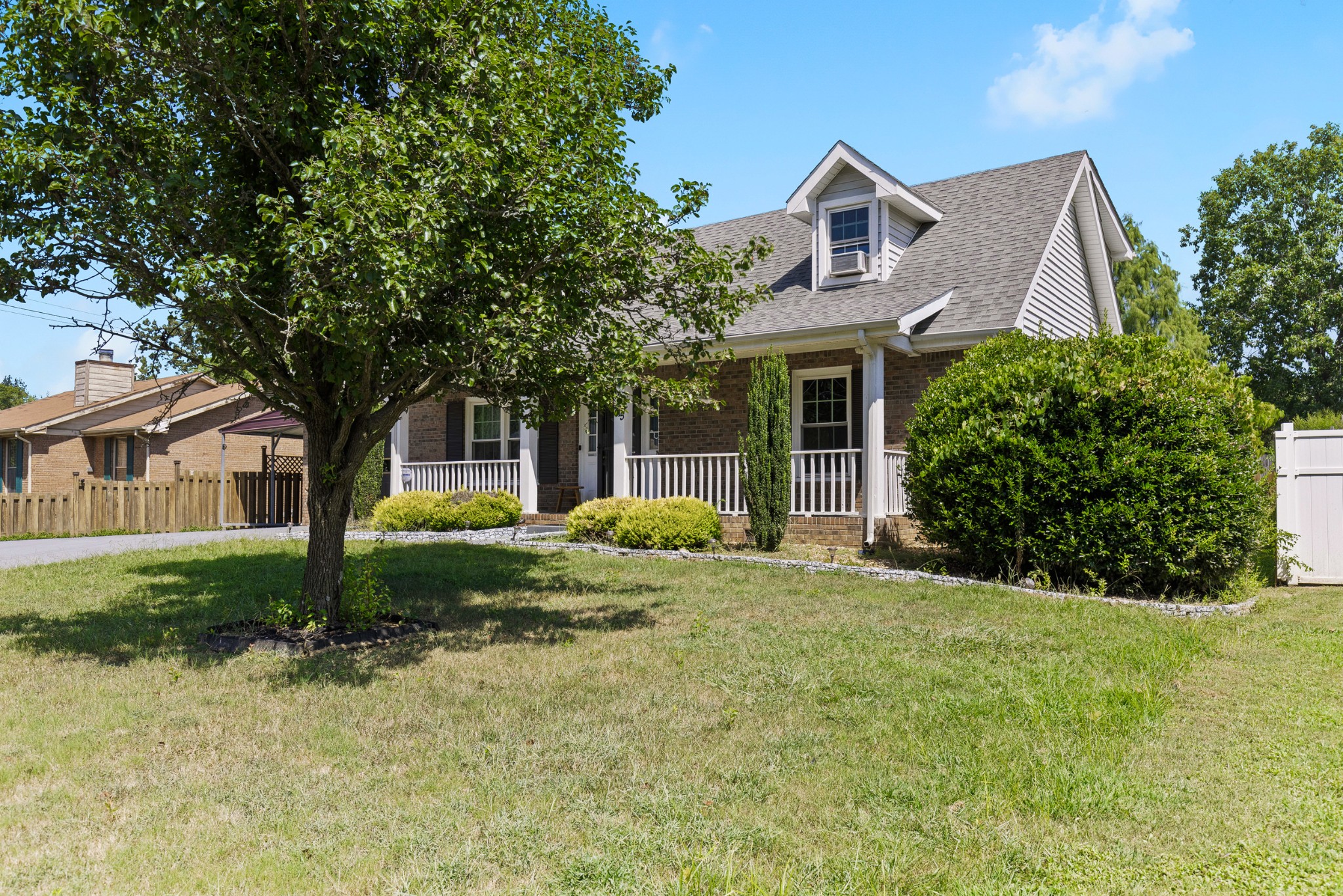 215 Marshall Dr