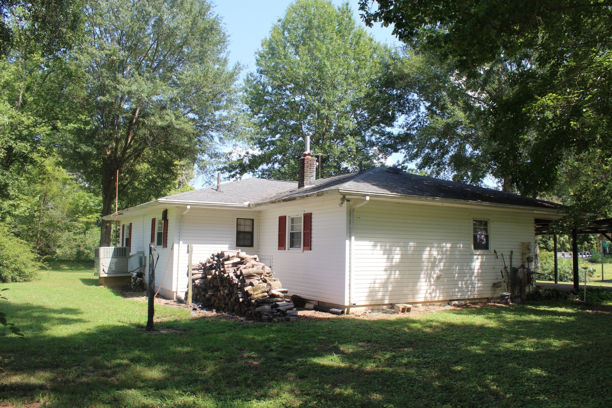 4465 Highway 46 N