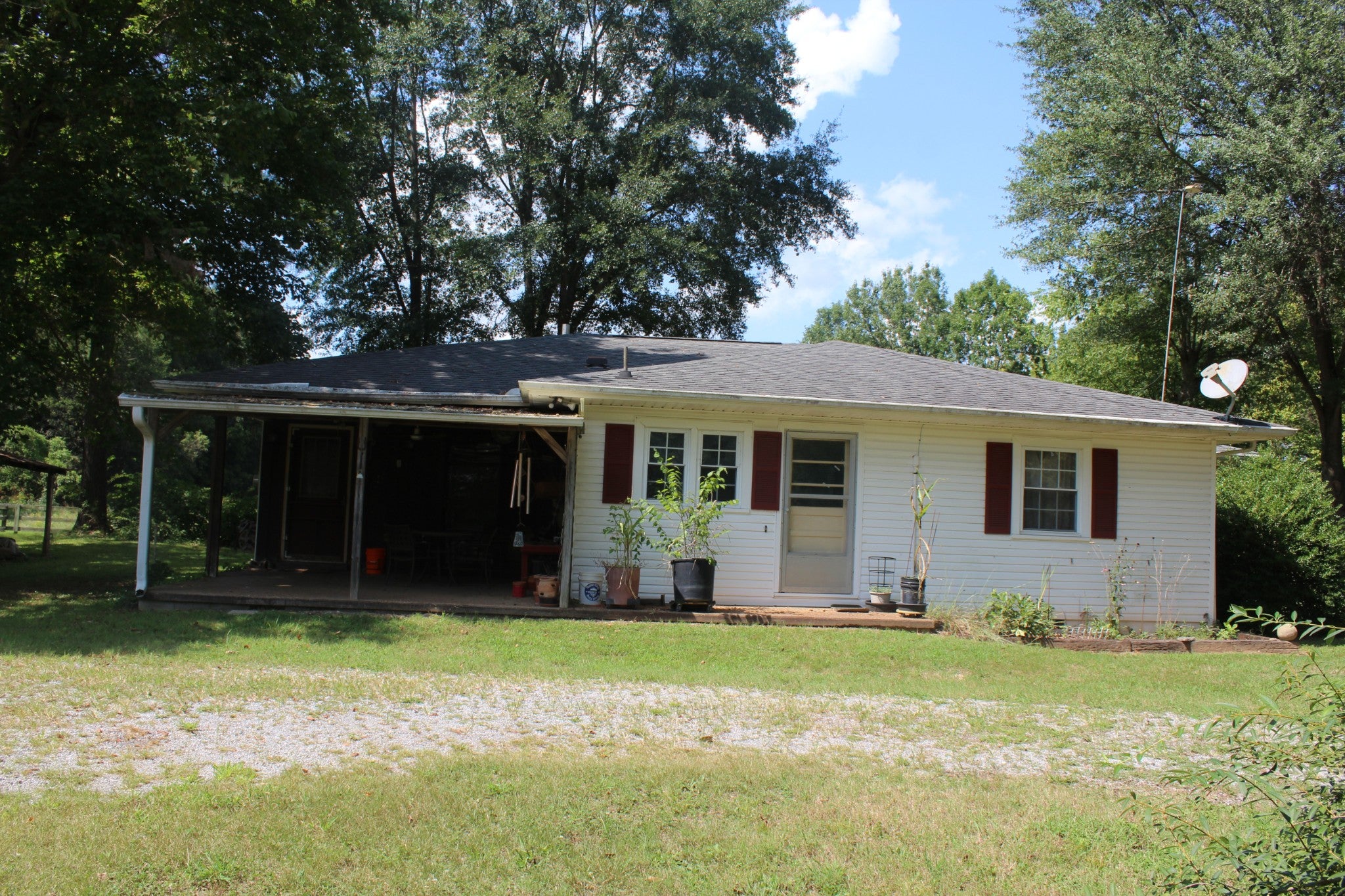 4465 Highway 46 N