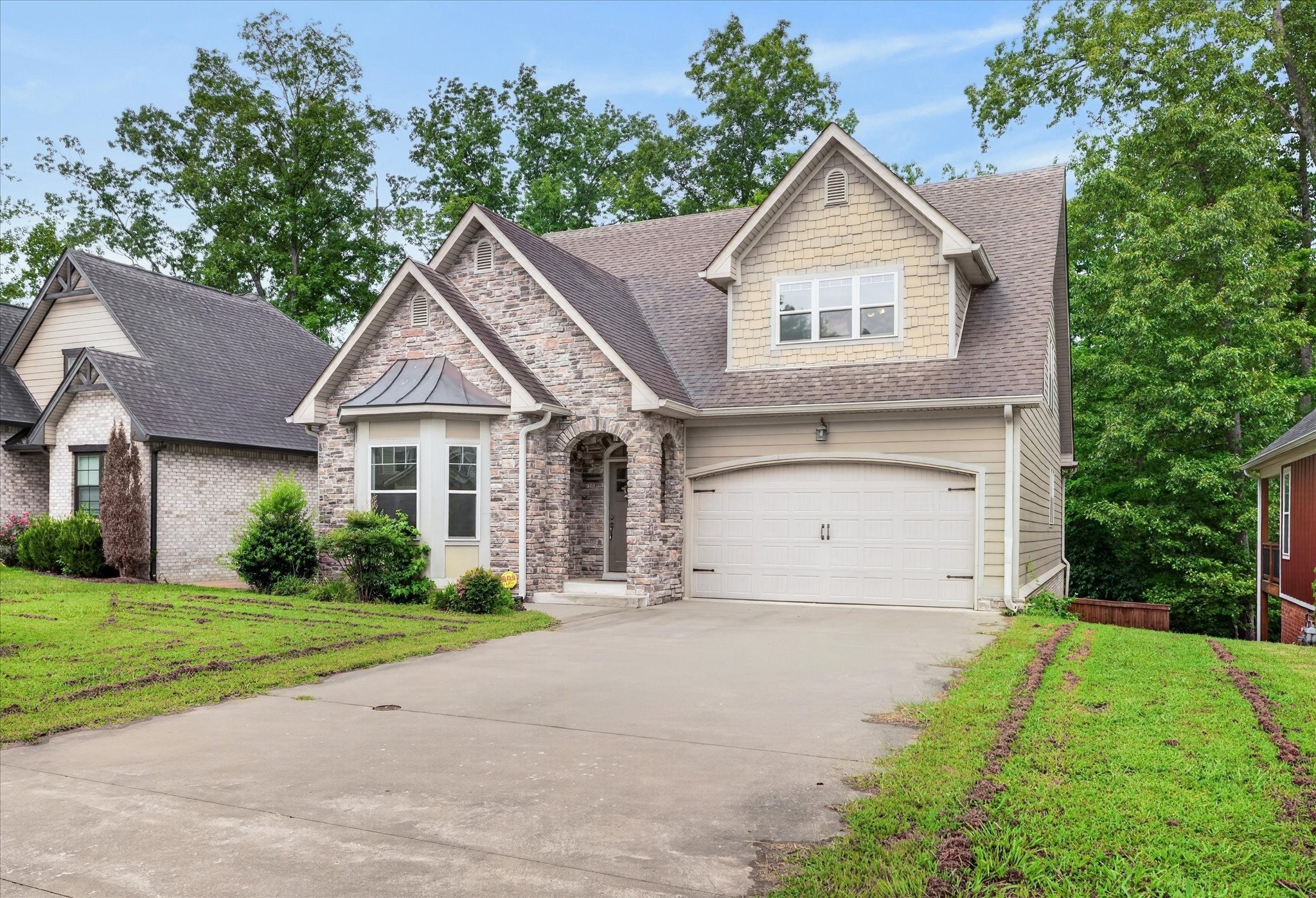 232 Birnam Wood Trce