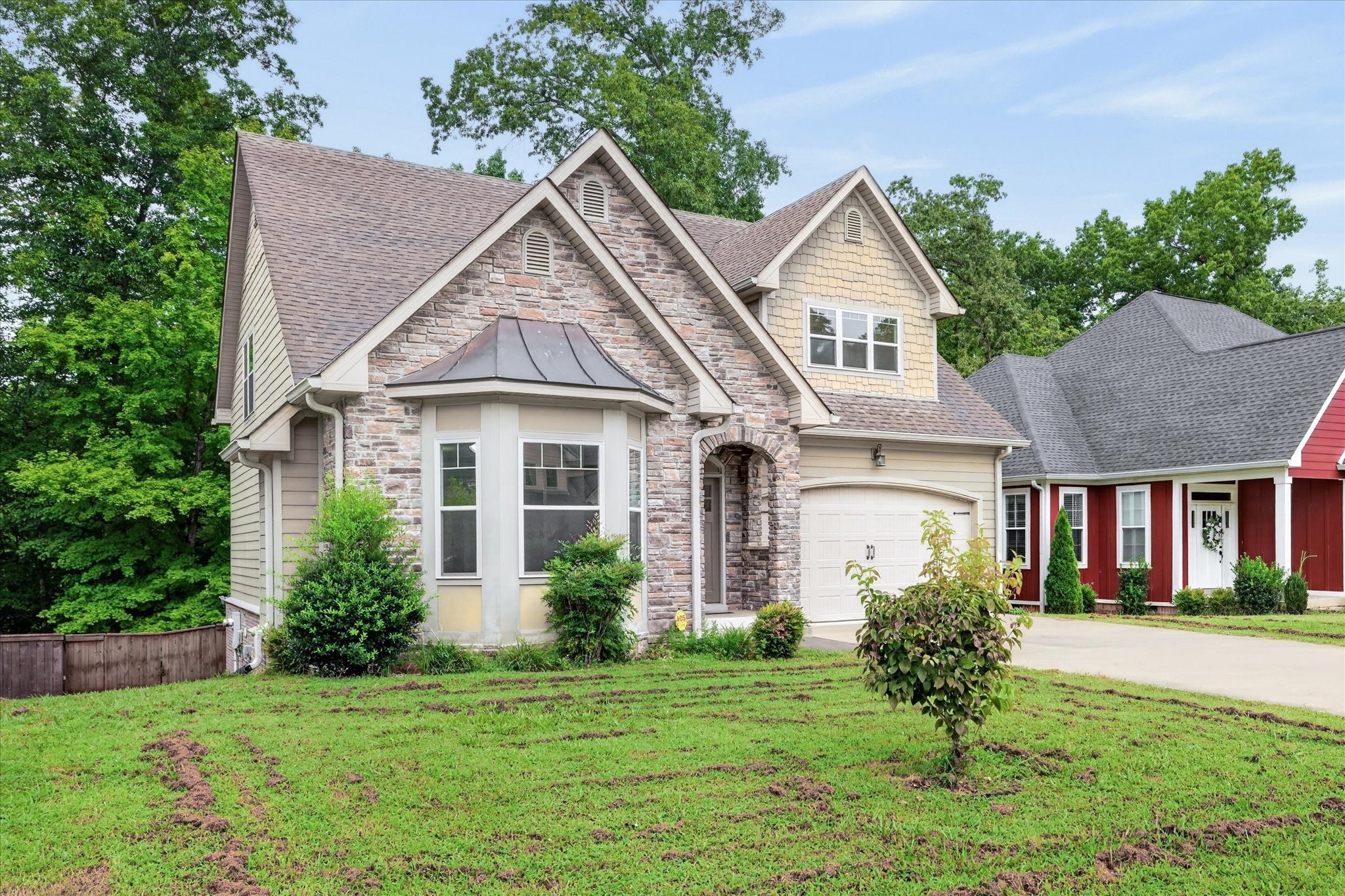 232 Birnam Wood Trce