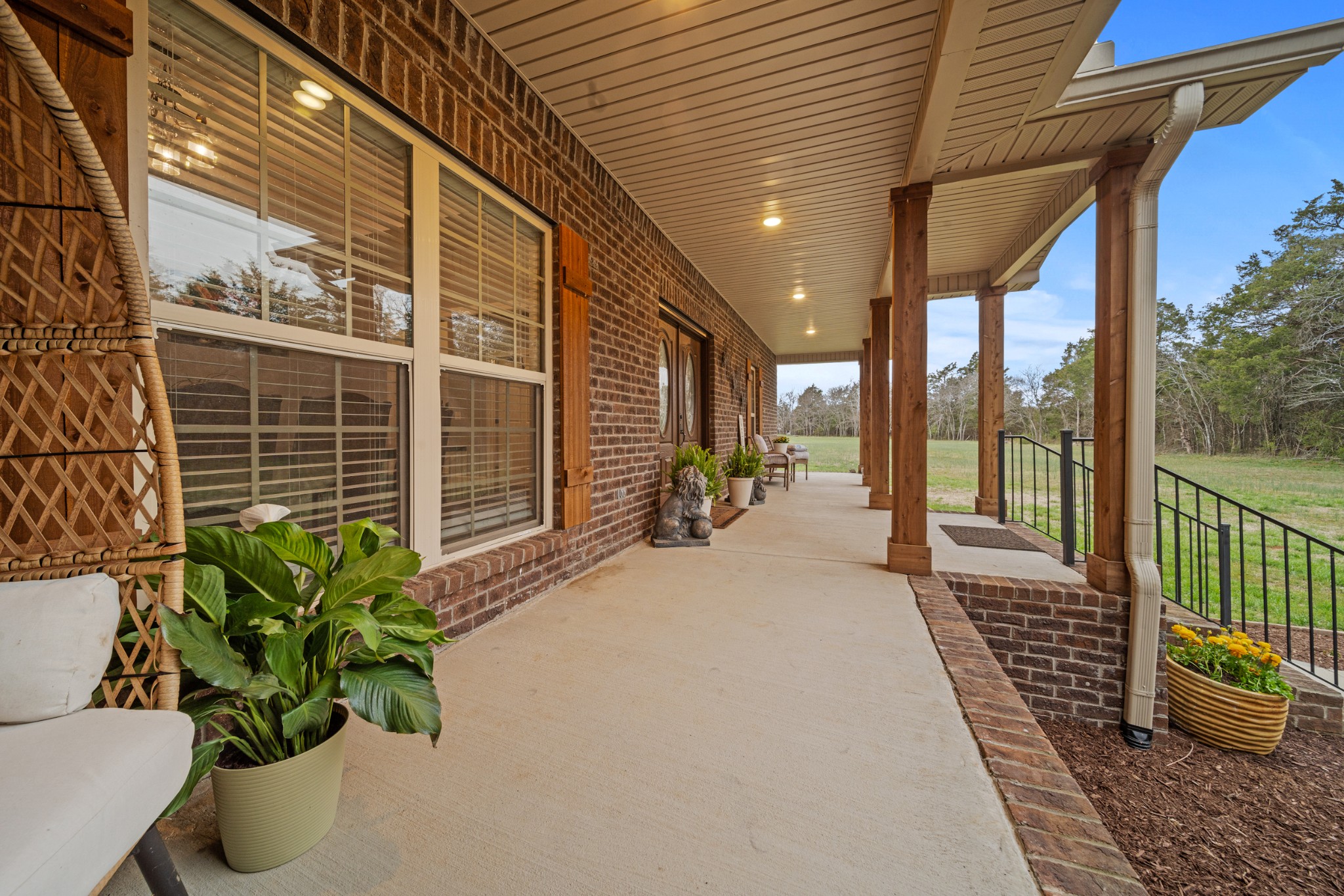 7998 Miller Rd