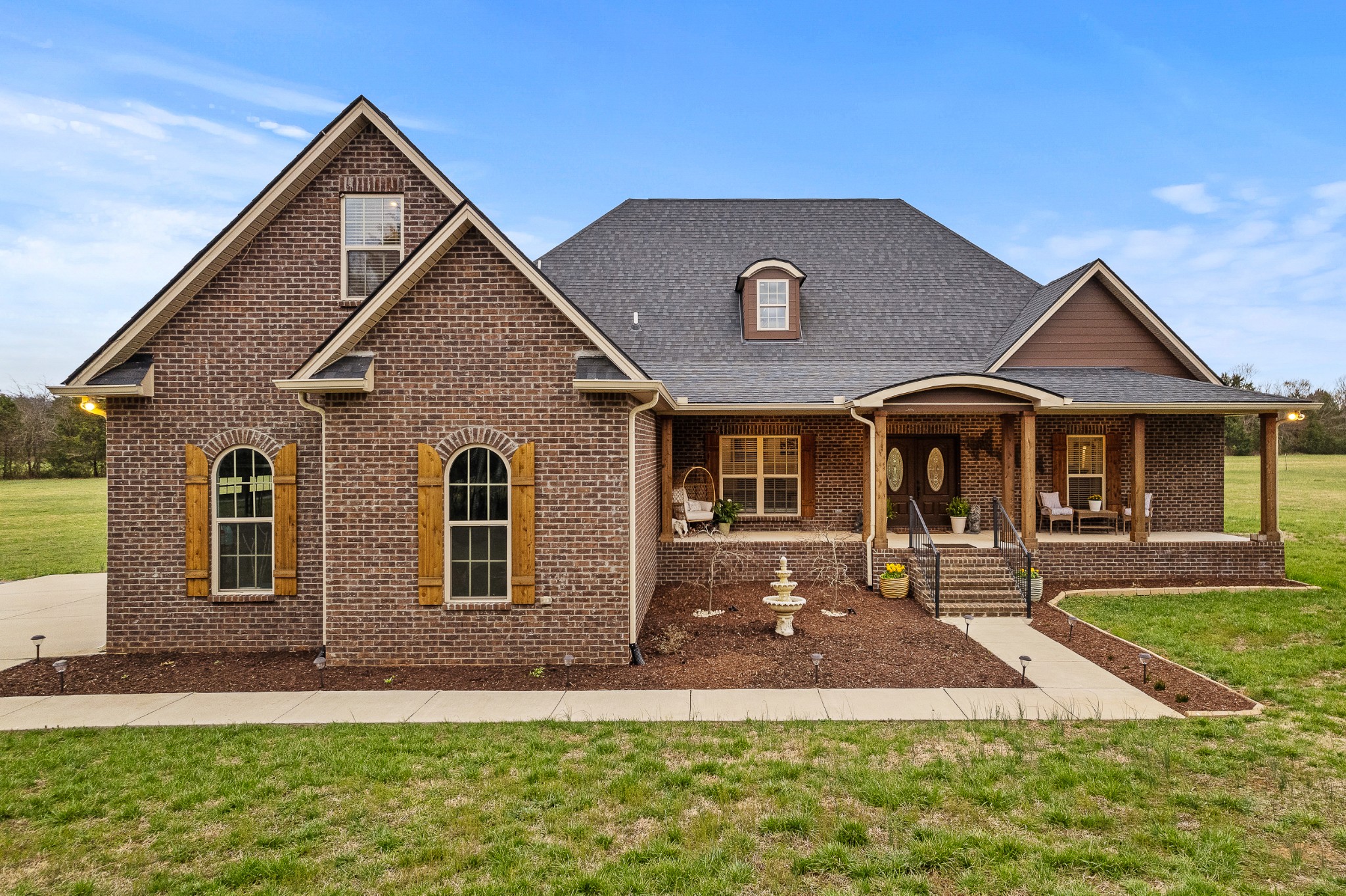 7998 Miller Rd