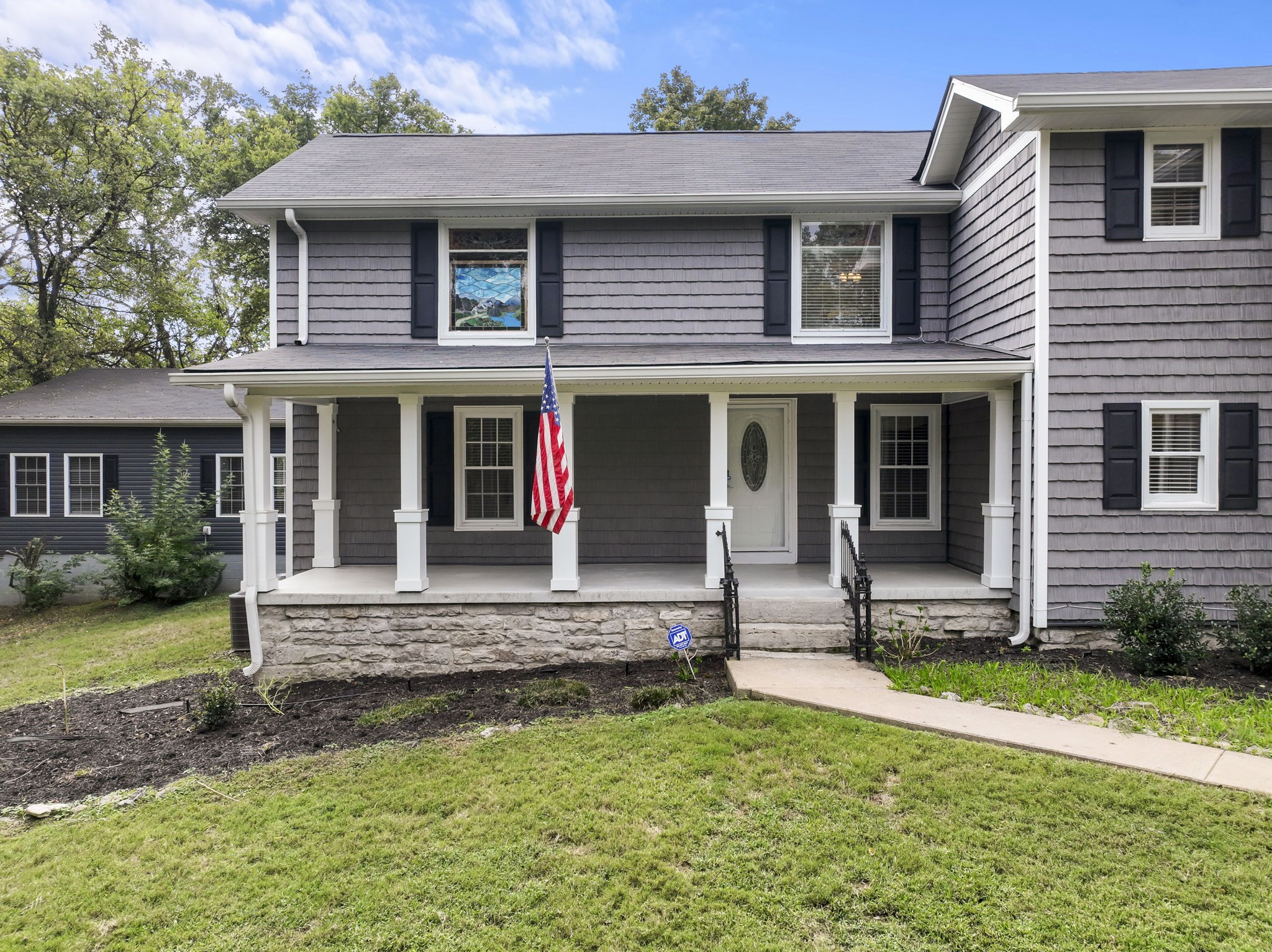 557 Forest Retreat Rd