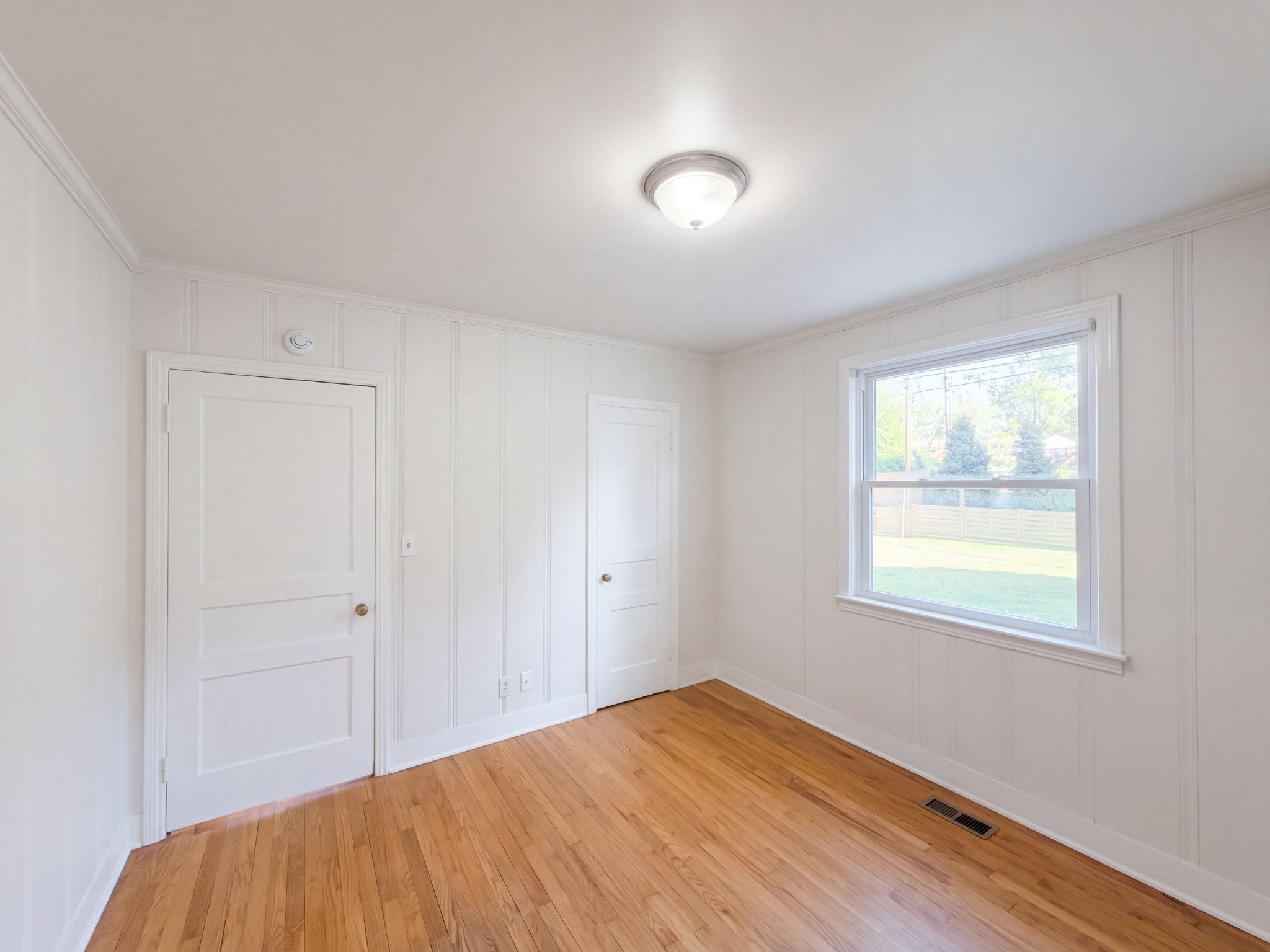 909 Tower Pl