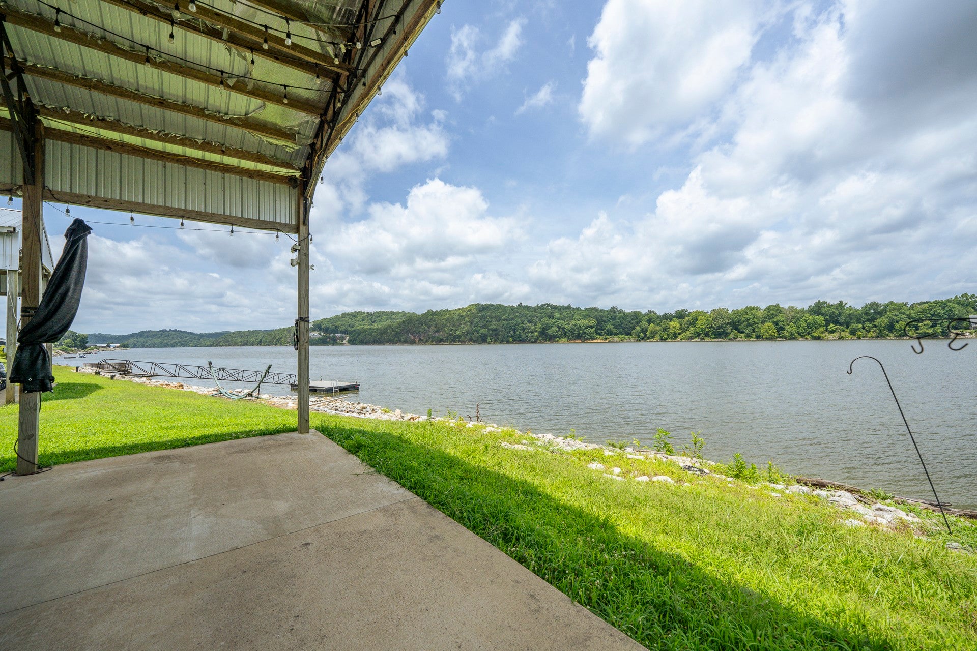 987 River Front Dr