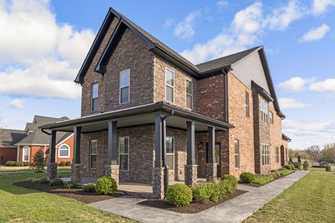 311 Five Oaks Blvd Lebanon TN 37087